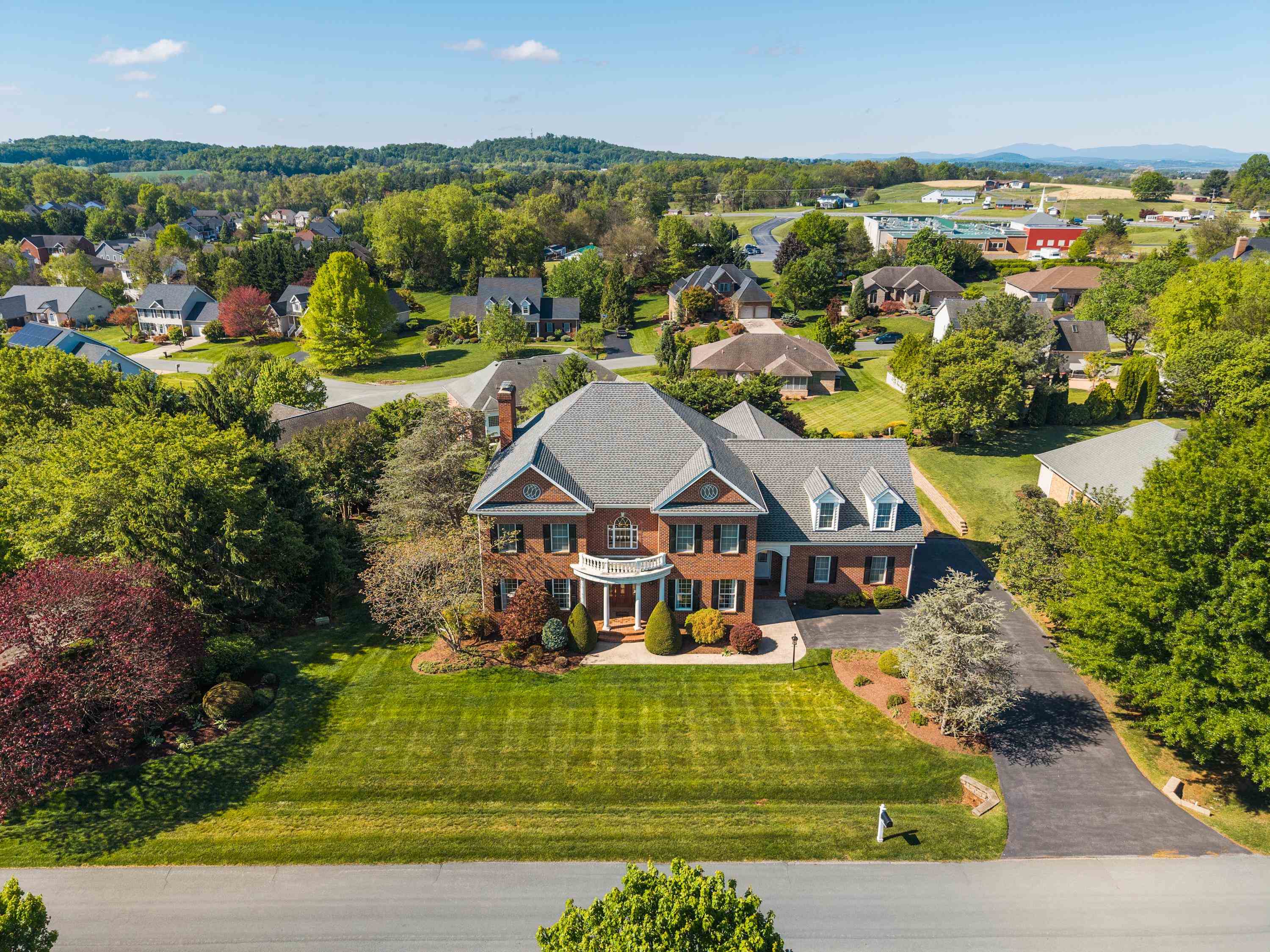2945 BROOKSTONE DR, ROCKINGHAM, Virginia 22801, 5 Bedrooms Bedrooms, ,5 BathroomsBathrooms,Residential,Trobaugh,2945 BROOKSTONE DR,678111 MLS # 678111 2945 BROOKSTONE DR, ROCKINGHAM, Virginia 22801, 5 Bedrooms Bedrooms, ,5 BathroomsBathrooms,Residential,Trobaugh,2945 BROOKSTONE DR,678111 MLS # 678111