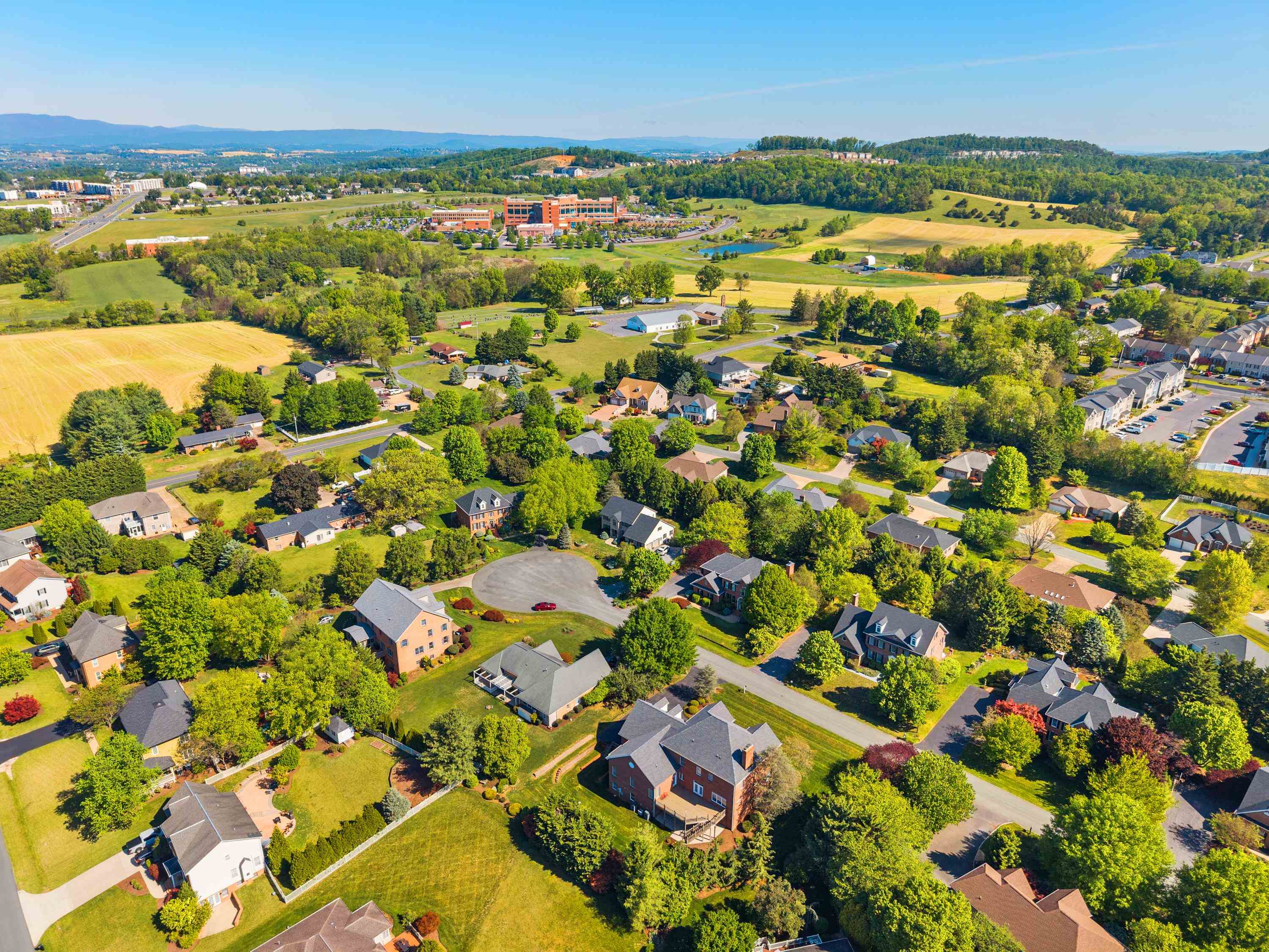 2945 BROOKSTONE DR, ROCKINGHAM, Virginia 22801, 5 Bedrooms Bedrooms, ,5 BathroomsBathrooms,Residential,Trobaugh,2945 BROOKSTONE DR,678111 MLS # 678111 2945 BROOKSTONE DR, ROCKINGHAM, Virginia 22801, 5 Bedrooms Bedrooms, ,5 BathroomsBathrooms,Residential,Trobaugh,2945 BROOKSTONE DR,678111 MLS # 678111