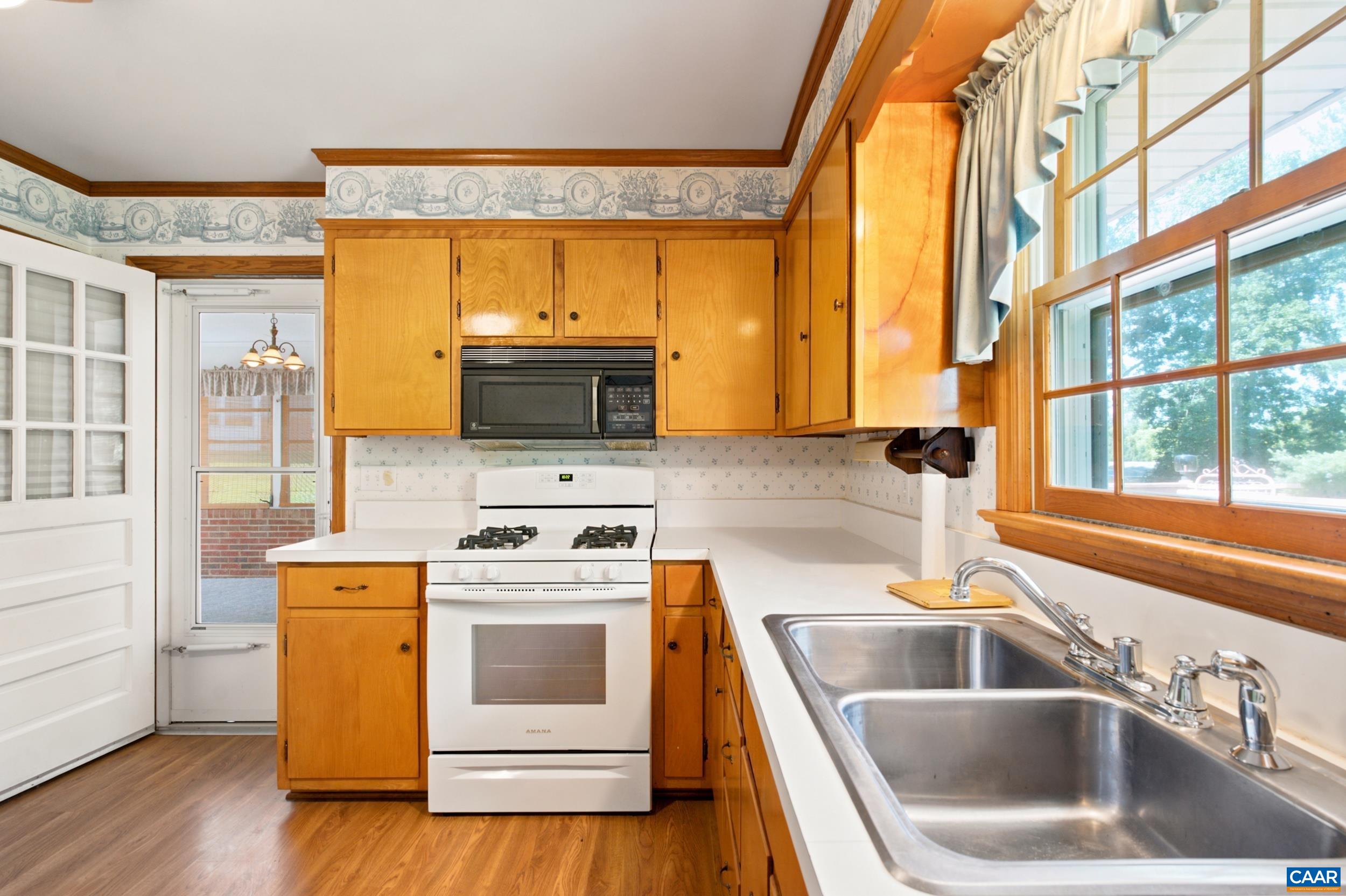 1393 PLEASANT VIEW ST, STAUNTON, Virginia 24401, 3 Bedrooms Bedrooms, ,2 BathroomsBathrooms,Residential,1393 Pleasant View St, Staunton VA 24401,1393 PLEASANT VIEW ST,679131 MLS # 679131