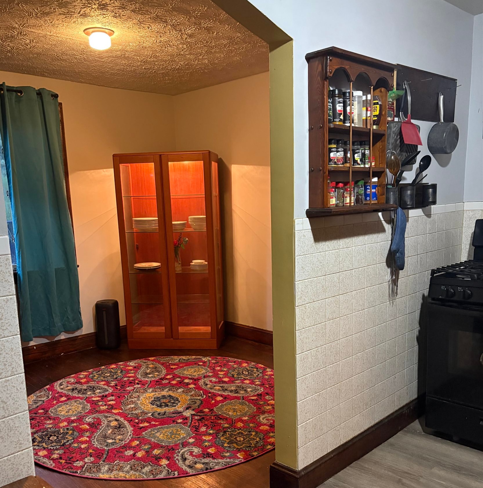 301 GRUBERT AVE, STAUNTON, Virginia 24401, 2 Bedrooms Bedrooms, ,1 BathroomBathrooms,Residential,301 GRUBERT AVE,679862 MLS # 679862