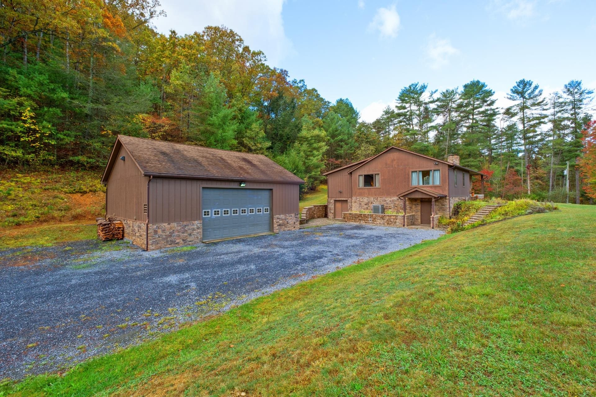15468 HIGHLAND TPKE, HEAD WATERS, Virginia 24442, 3 Bedrooms Bedrooms, ,2 BathroomsBathrooms,Residential,15468 HIGHLAND TPKE,681066 MLS # 681066 15468 HIGHLAND TPKE, HEAD WATERS, Virginia 24442, 3 Bedrooms Bedrooms, ,2 BathroomsBathrooms,Residential,15468 HIGHLAND TPKE,681066 MLS # 681066