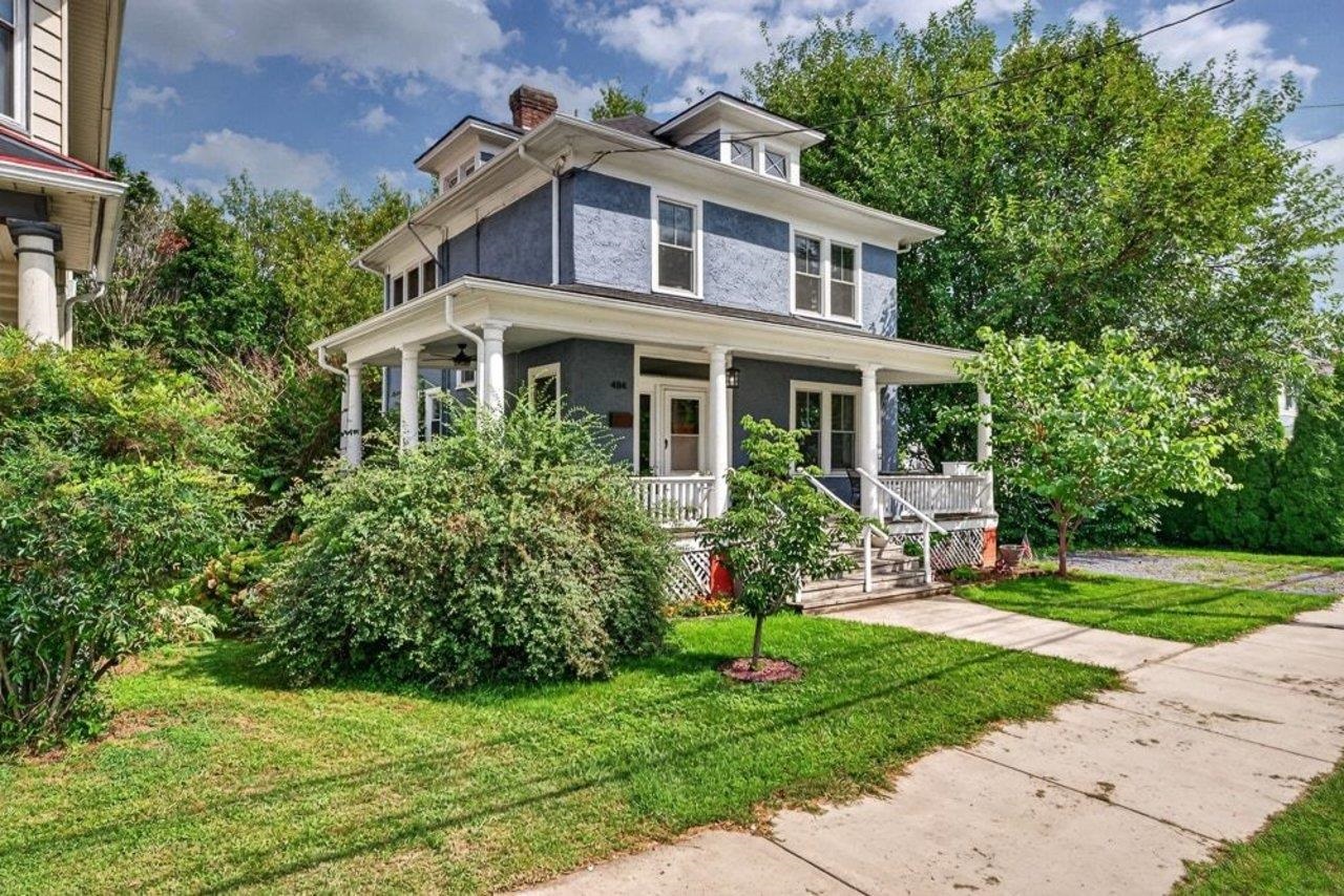 484 VIRGINIA AVE, HARRISONBURG, Virginia 22802, 4 Bedrooms Bedrooms, ,2 BathroomsBathrooms,Residential,484 VIRGINIA AVE,681053 MLS # 681053