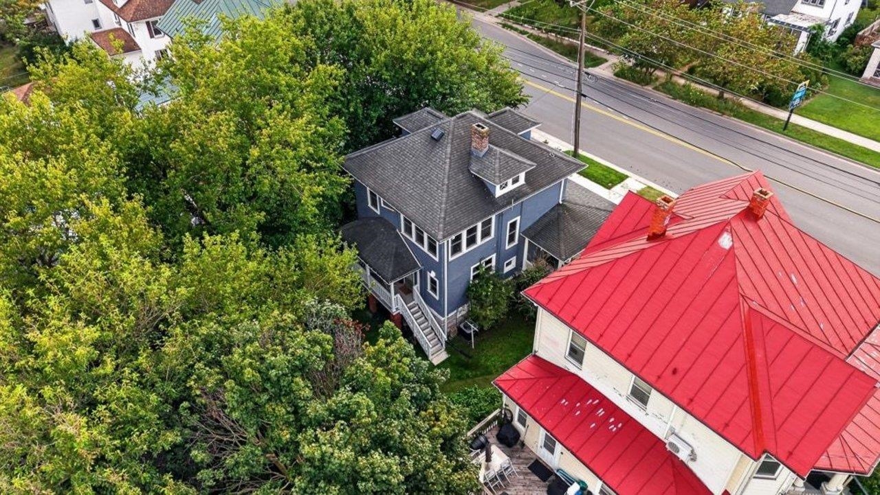 484 VIRGINIA AVE, HARRISONBURG, Virginia 22802, 4 Bedrooms Bedrooms, ,2 BathroomsBathrooms,Residential,484 VIRGINIA AVE,681053 MLS # 681053