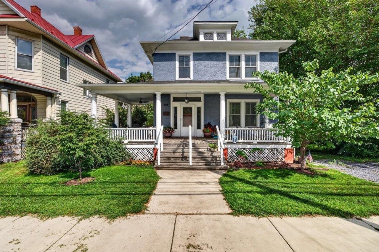 484 VIRGINIA AVE, HARRISONBURG, Virginia 22802, 4 Bedrooms Bedrooms, ,2 BathroomsBathrooms,Residential,484 VIRGINIA AVE,681053 MLS # 681053