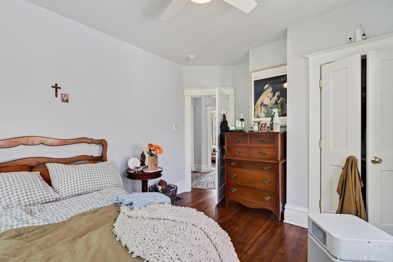 484 VIRGINIA AVE, HARRISONBURG, Virginia 22802, 4 Bedrooms Bedrooms, ,2 BathroomsBathrooms,Residential,484 VIRGINIA AVE,681053 MLS # 681053