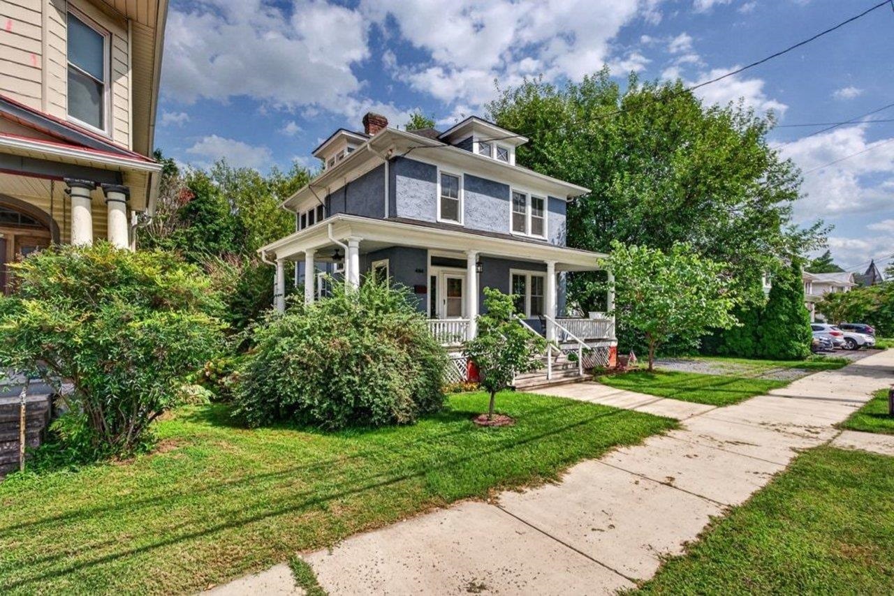 484 VIRGINIA AVE, HARRISONBURG, Virginia 22802, 4 Bedrooms Bedrooms, ,2 BathroomsBathrooms,Residential,484 VIRGINIA AVE,681053 MLS # 681053