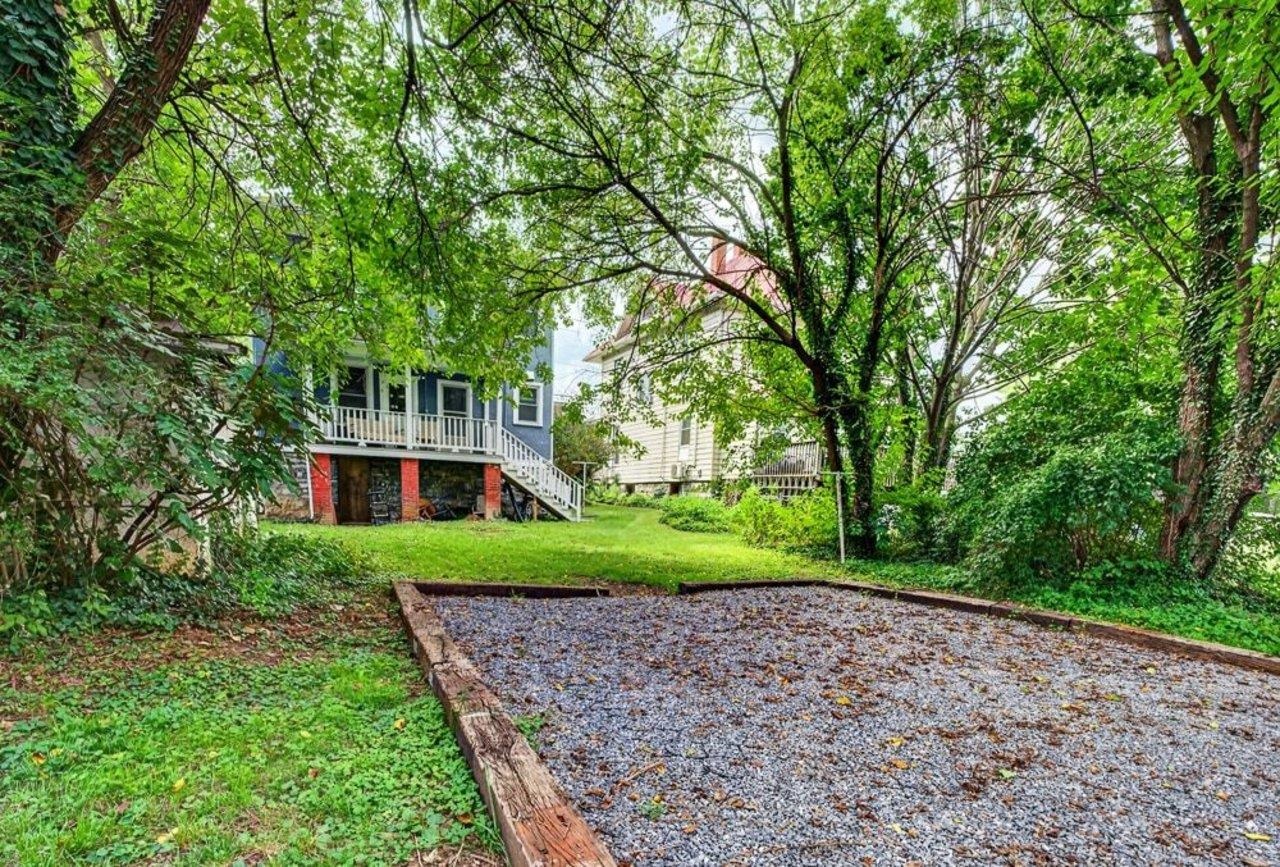 484 VIRGINIA AVE, HARRISONBURG, Virginia 22802, 4 Bedrooms Bedrooms, ,2 BathroomsBathrooms,Residential,484 VIRGINIA AVE,681053 MLS # 681053