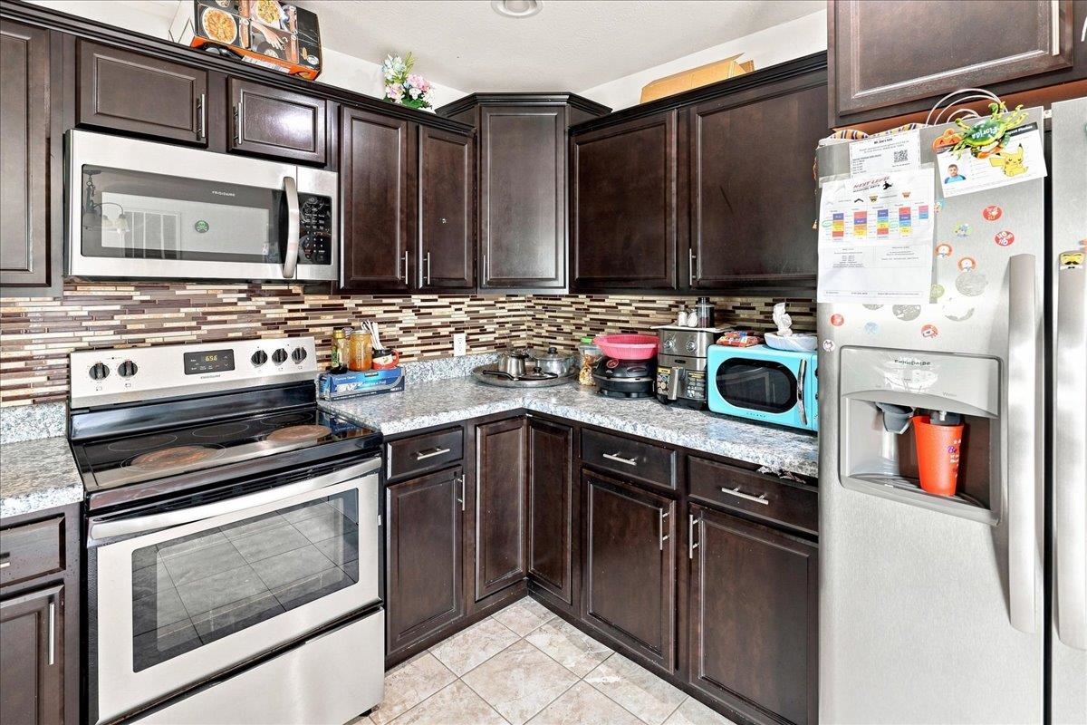 261 DYLAN CIR, BRIDGEWATER, Virginia 22812, 3 Bedrooms Bedrooms, ,2 BathroomsBathrooms,Residential,261 DYLAN CIR,681054 MLS # 681054