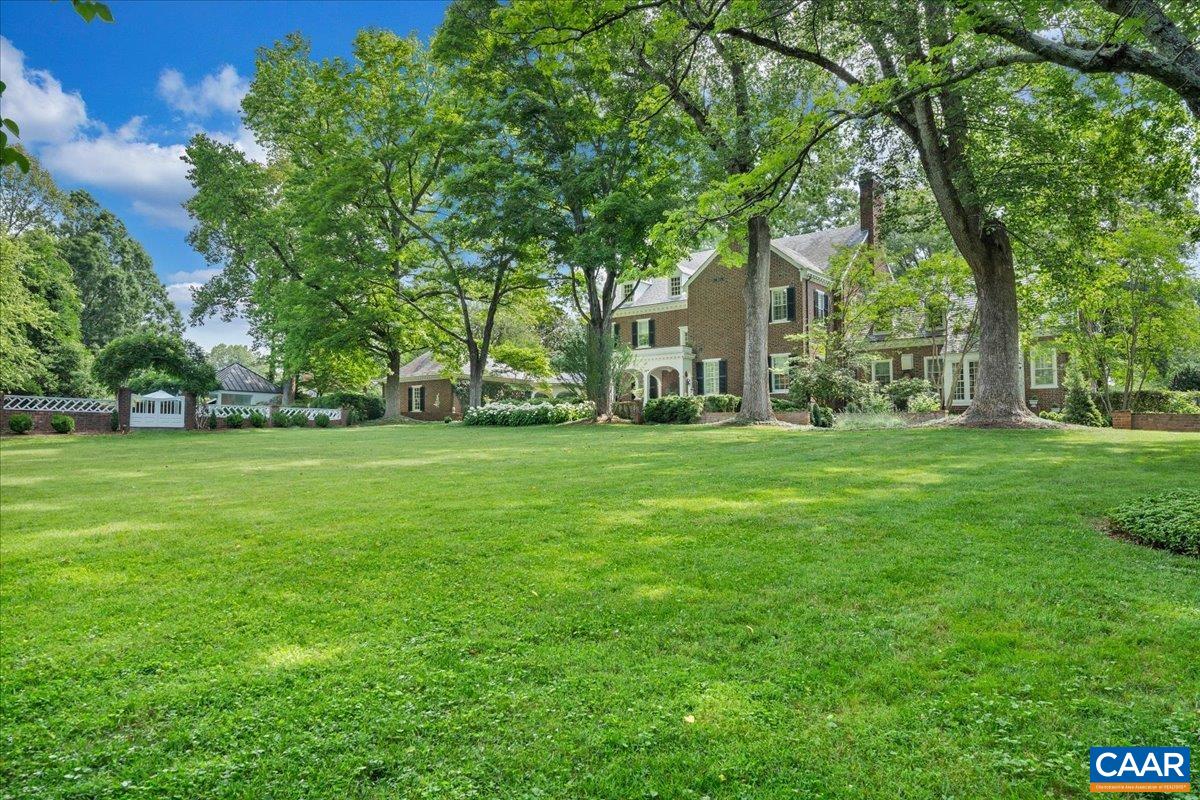 1487 LANGHORNE RD, LYNCHBURG, Virginia 24503, 5 Bedrooms Bedrooms, ,5 BathroomsBathrooms,Residential,1487 LANGHORNE RD,681055 MLS # 681055 1487 LANGHORNE RD, LYNCHBURG, Virginia 24503, 5 Bedrooms Bedrooms, ,5 BathroomsBathrooms,Residential,1487 LANGHORNE RD,681055 MLS # 681055
