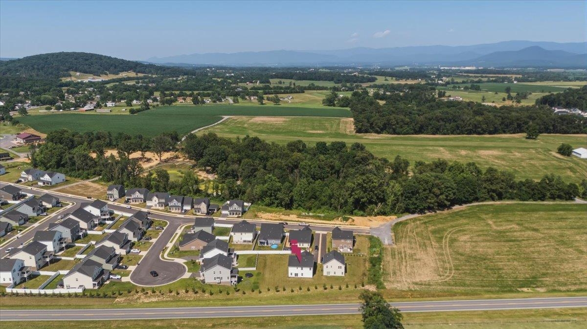 10696 WHISPERING PINE LN, MCGAHEYSVILLE, Virginia 22840, 5 Bedrooms Bedrooms, ,3 BathroomsBathrooms,Residential,10696 WHISPERING PINE LN,681056 MLS # 681056 10696 WHISPERING PINE LN, MCGAHEYSVILLE, Virginia 22840, 5 Bedrooms Bedrooms, ,3 BathroomsBathrooms,Residential,10696 WHISPERING PINE LN,681056 MLS # 681056