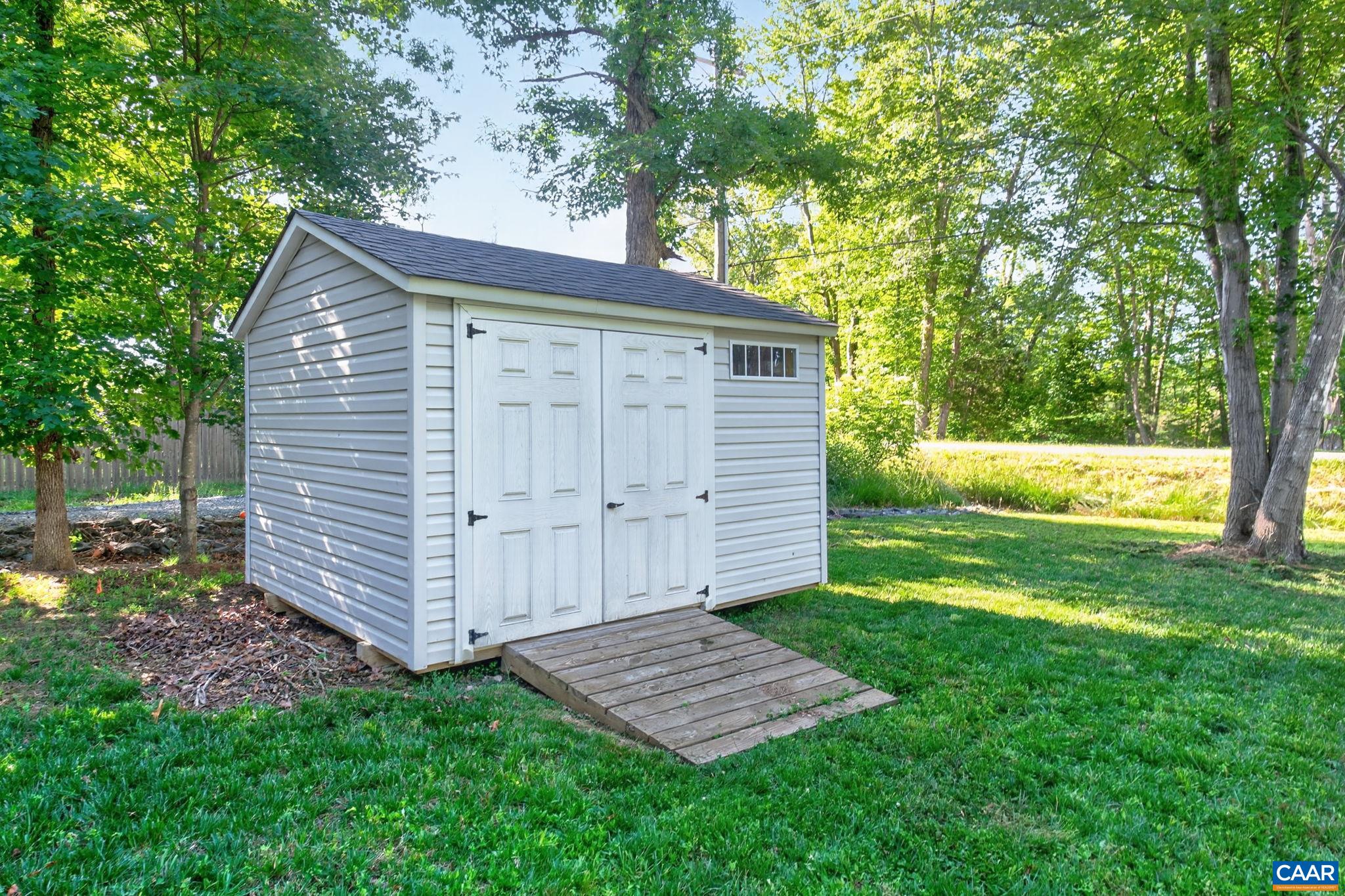 137 JEFFERSON DR, PALMYRA, Virginia 22963, 3 Bedrooms Bedrooms, ,2 BathroomsBathrooms,Residential,137 JEFFERSON DR,677817 MLS # 677817