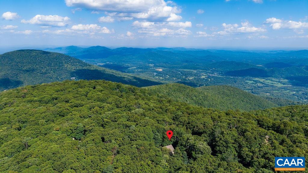 27 PEDLARS END, WINTERGREEN RESORT, Virginia 22967, 3 Bedrooms Bedrooms, ,2 BathroomsBathrooms,Residential,27 PEDLARS END,681076 MLS # 681076