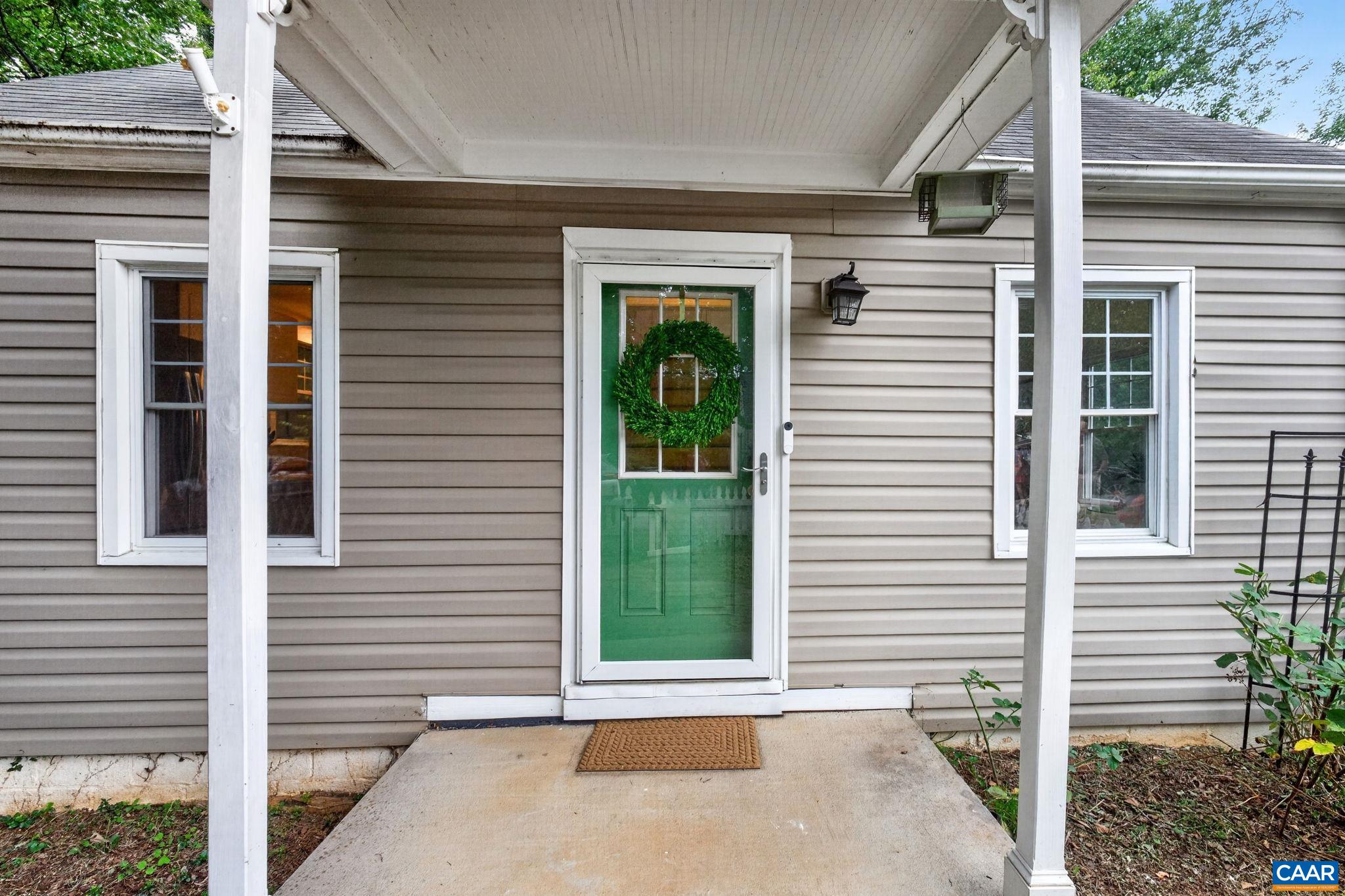 19 MOBILE LN, CHARLOTTESVILLE, Virginia 22903, 3 Bedrooms Bedrooms, ,1 BathroomBathrooms,Residential,19 MOBILE LN,681081 MLS # 681081