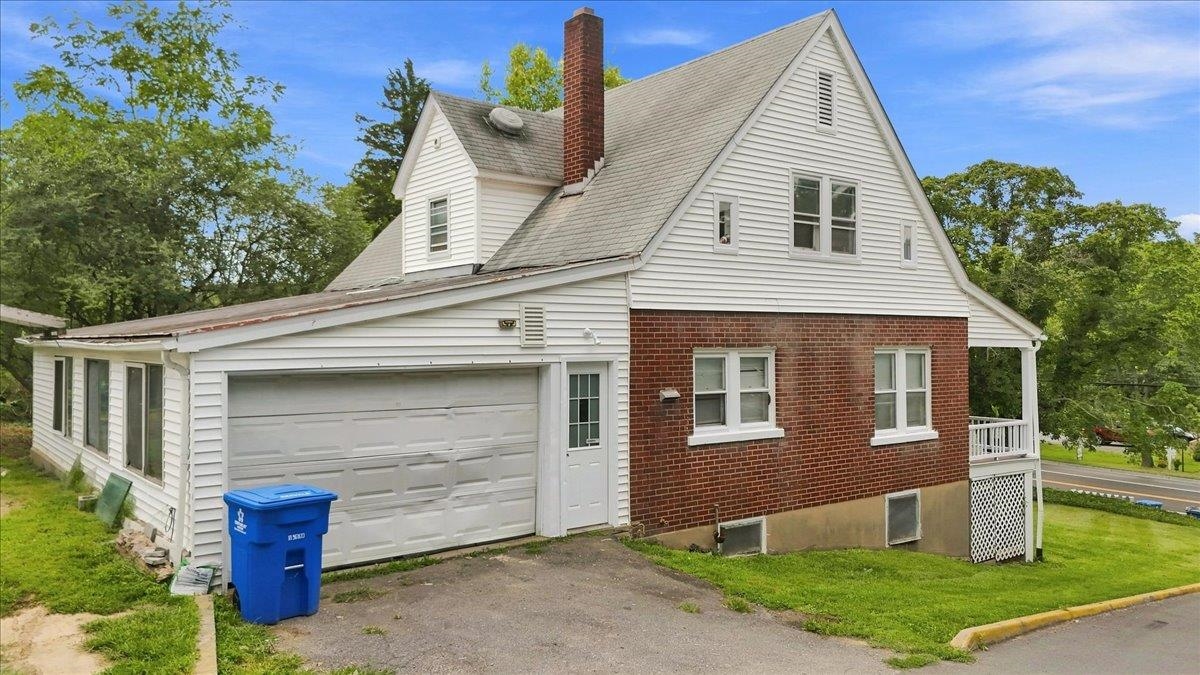 841 SOUTH MAIN ST, WOODSTOCK, Virginia 22664, ,Residential,841 SOUTH MAIN ST,681111 MLS # 681111 841 SOUTH MAIN ST, WOODSTOCK, Virginia 22664, ,Residential,841 SOUTH MAIN ST,681111 MLS # 681111