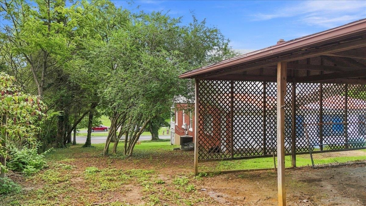 841 SOUTH MAIN ST, WOODSTOCK, Virginia 22664, ,Residential,841 SOUTH MAIN ST,681111 MLS # 681111 841 SOUTH MAIN ST, WOODSTOCK, Virginia 22664, ,Residential,841 SOUTH MAIN ST,681111 MLS # 681111