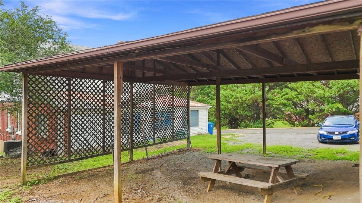 841 SOUTH MAIN ST, WOODSTOCK, Virginia 22664, ,Residential,841 SOUTH MAIN ST,681111 MLS # 681111 841 SOUTH MAIN ST, WOODSTOCK, Virginia 22664, ,Residential,841 SOUTH MAIN ST,681111 MLS # 681111