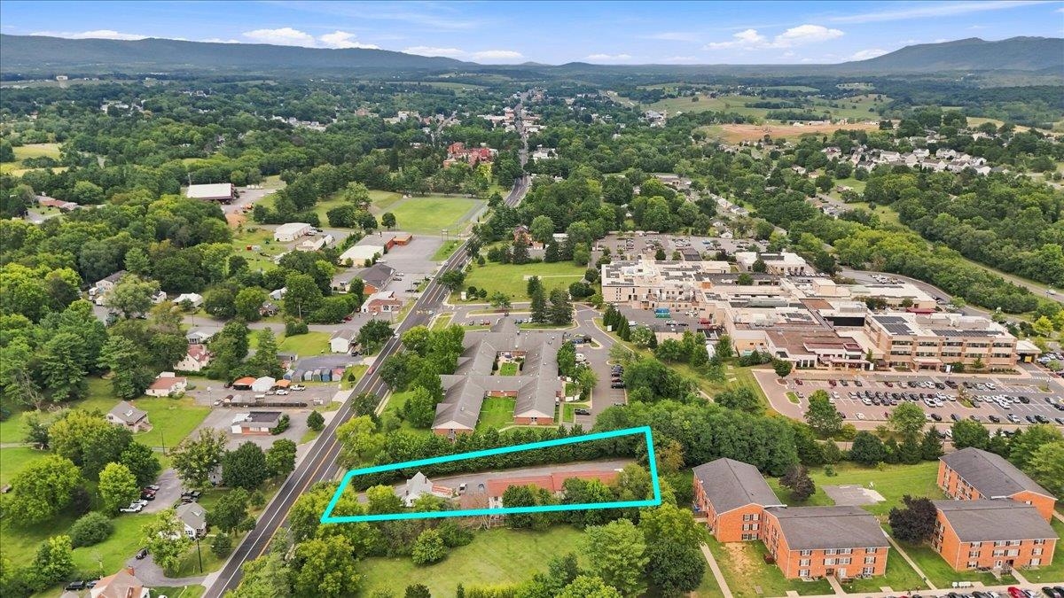 841 SOUTH MAIN ST, WOODSTOCK, Virginia 22664, ,Residential,841 SOUTH MAIN ST,681111 MLS # 681111 841 SOUTH MAIN ST, WOODSTOCK, Virginia 22664, ,Residential,841 SOUTH MAIN ST,681111 MLS # 681111