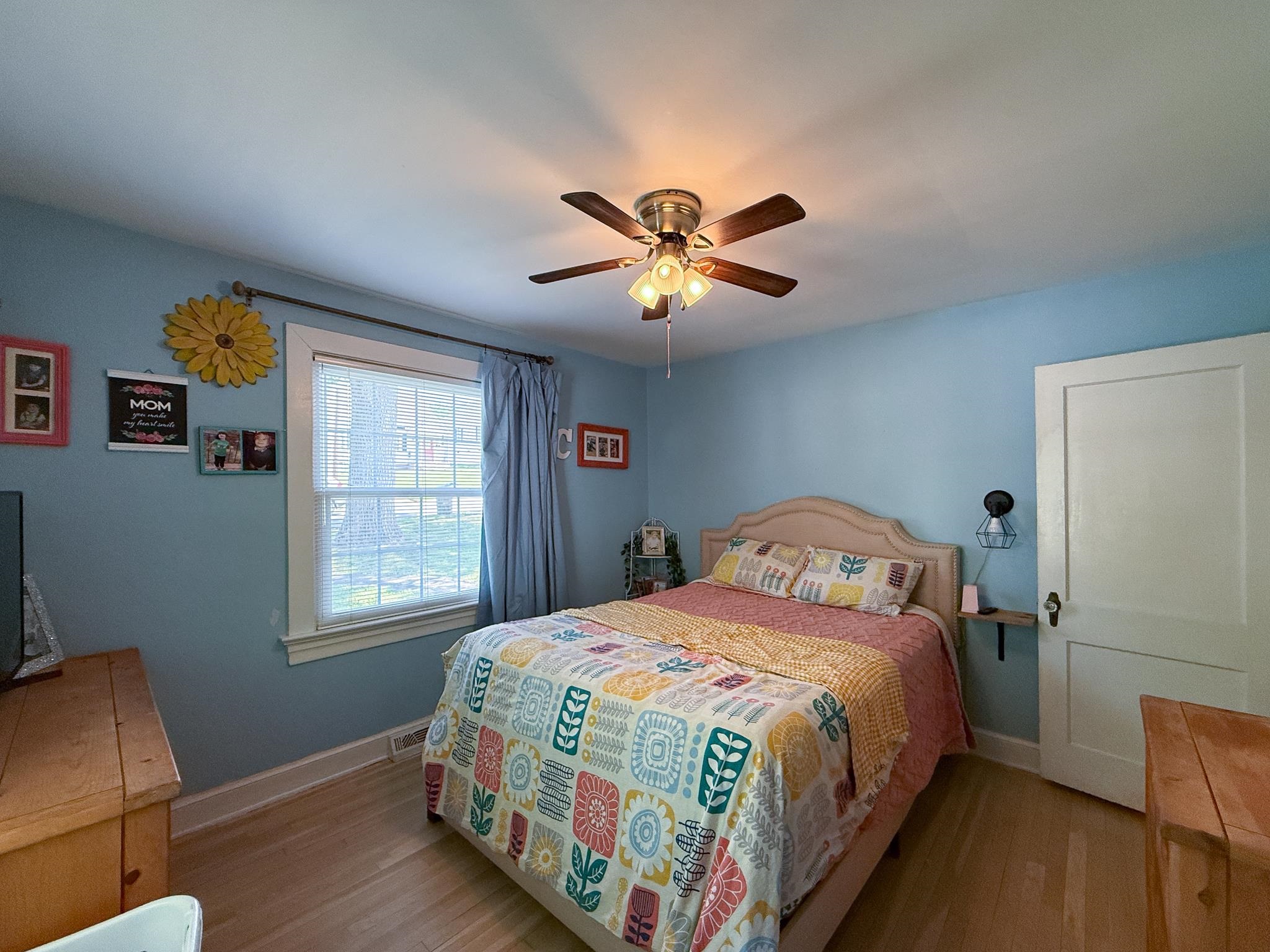 1133 LINDSAY ST, LYNCHBURG, Virginia 24502, 4 Bedrooms Bedrooms, ,1 BathroomBathrooms,Residential,1133 LINDSAY ST,677464 MLS # 677464 1133 LINDSAY ST, LYNCHBURG, Virginia 24502, 4 Bedrooms Bedrooms, ,1 BathroomBathrooms,Residential,1133 LINDSAY ST,677464 MLS # 677464