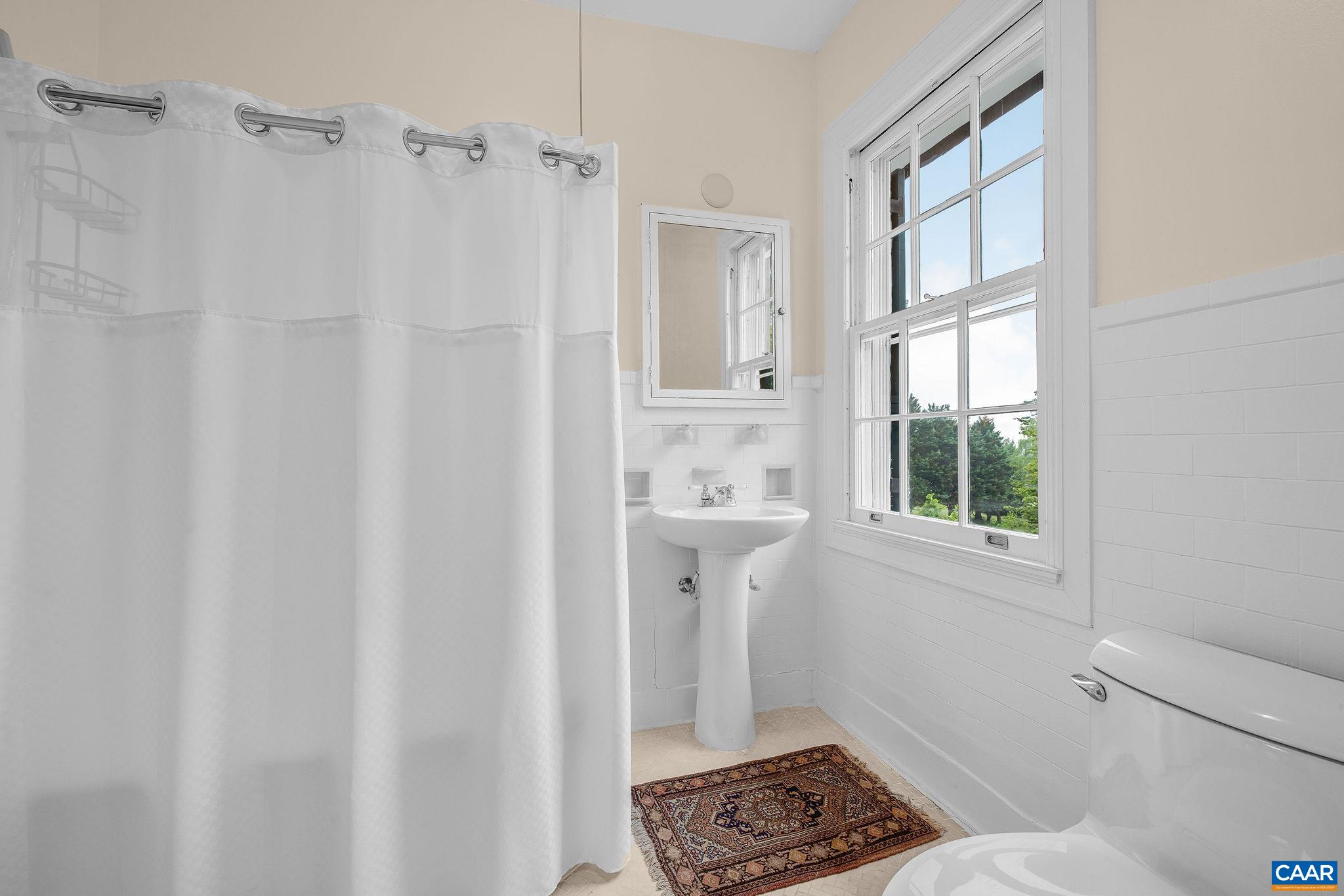 410 WHITE GABLES LN, CHARLOTTESVILLE, Virginia 22903, 5 Bedrooms Bedrooms, ,2 BathroomsBathrooms,Residential,White Gables Manor House,410 WHITE GABLES LN,677568 MLS # 677568 410 WHITE GABLES LN, CHARLOTTESVILLE, Virginia 22903, 5 Bedrooms Bedrooms, ,2 BathroomsBathrooms,Residential,White Gables Manor House,410 WHITE GABLES LN,677568 MLS # 677568