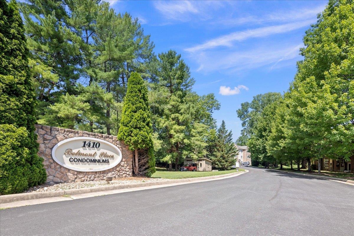 1410 N COALTER ST, STAUNTON, Virginia 24401, 2 Bedrooms Bedrooms, ,2 BathroomsBathrooms,Residential,1410 N COALTER ST,679127 MLS # 679127 1410 N COALTER ST, STAUNTON, Virginia 24401, 2 Bedrooms Bedrooms, ,2 BathroomsBathrooms,Residential,1410 N COALTER ST,679127 MLS # 679127