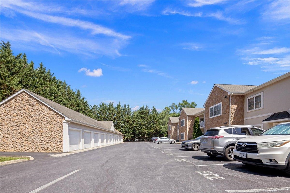 1410 N COALTER ST, STAUNTON, Virginia 24401, 2 Bedrooms Bedrooms, ,2 BathroomsBathrooms,Residential,1410 N COALTER ST,679127 MLS # 679127 1410 N COALTER ST, STAUNTON, Virginia 24401, 2 Bedrooms Bedrooms, ,2 BathroomsBathrooms,Residential,1410 N COALTER ST,679127 MLS # 679127