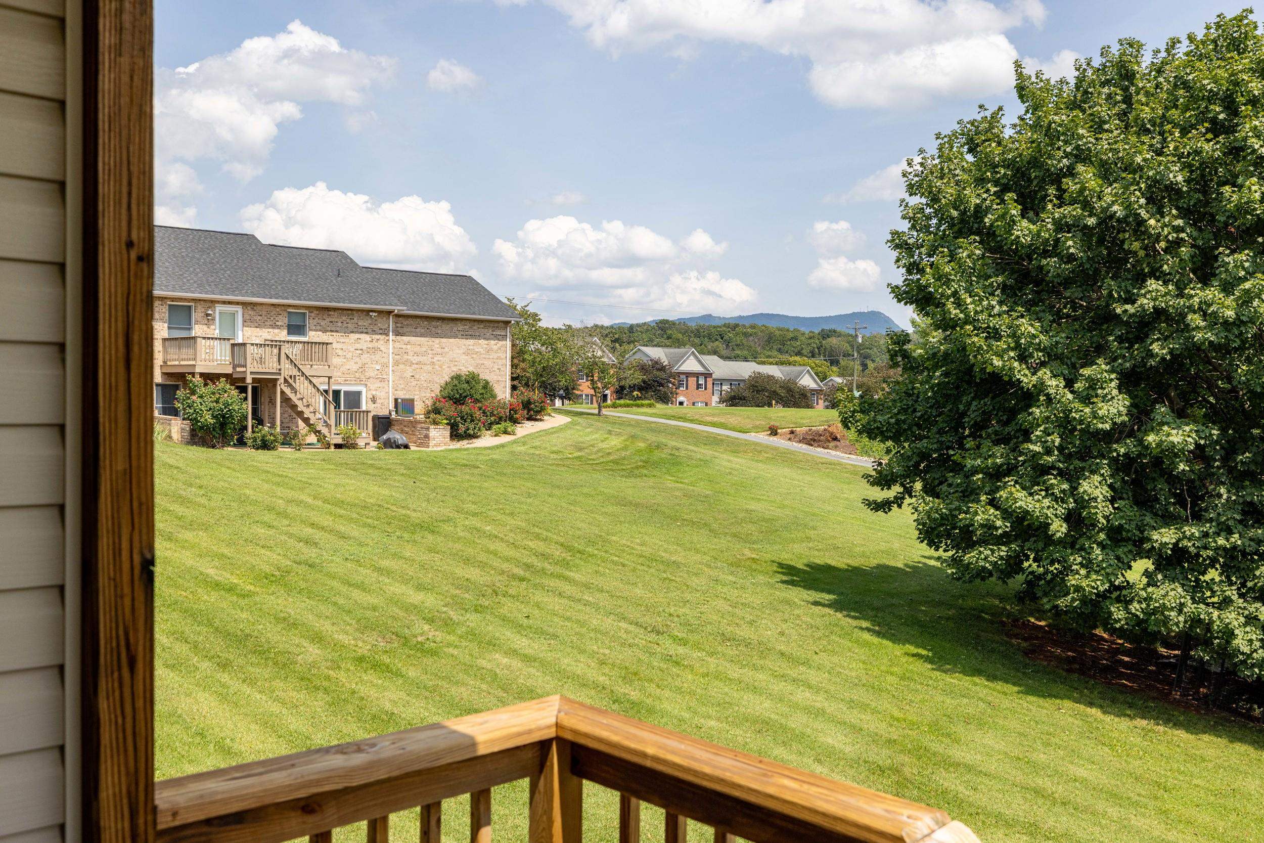 1655 BRIARCREST DR, ROCKINGHAM, Virginia 22801, 5 Bedrooms Bedrooms, ,3 BathroomsBathrooms,Residential,1655 BRIARCREST DR,679884 MLS # 679884 1655 BRIARCREST DR, ROCKINGHAM, Virginia 22801, 5 Bedrooms Bedrooms, ,3 BathroomsBathrooms,Residential,1655 BRIARCREST DR,679884 MLS # 679884