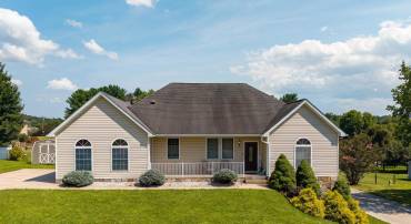 1655 BRIARCREST DR, ROCKINGHAM, Virginia 22801, 5 Bedrooms Bedrooms, ,3 BathroomsBathrooms,Residential,1655 BRIARCREST DR,679884 MLS # 679884