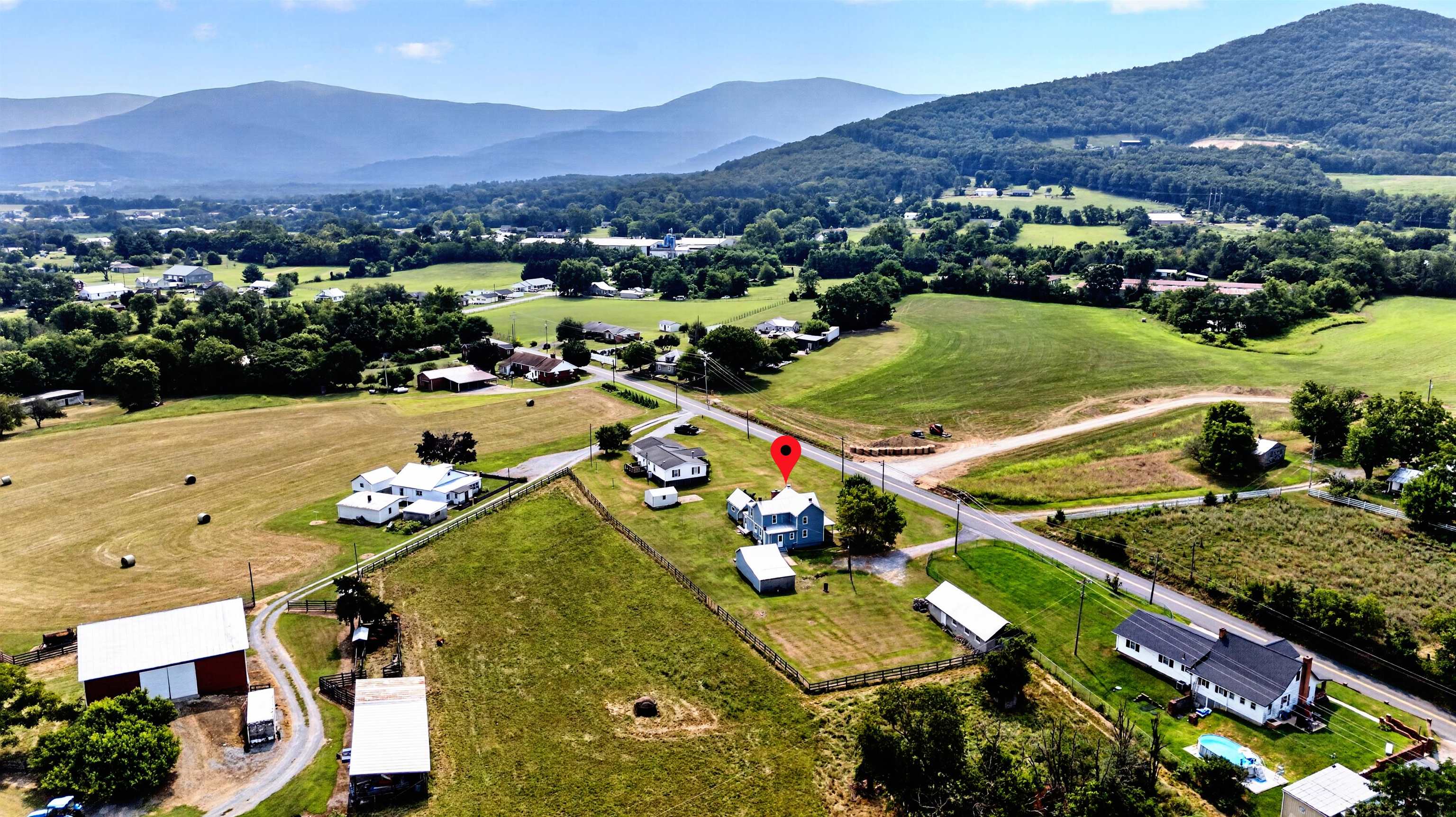 536 HONEYVILLE RD, STANLEY, Virginia 22851, 3 Bedrooms Bedrooms, ,1 BathroomBathrooms,Residential,536 HONEYVILLE RD,680136 MLS # 680136 536 HONEYVILLE RD, STANLEY, Virginia 22851, 3 Bedrooms Bedrooms, ,1 BathroomBathrooms,Residential,536 HONEYVILLE RD,680136 MLS # 680136