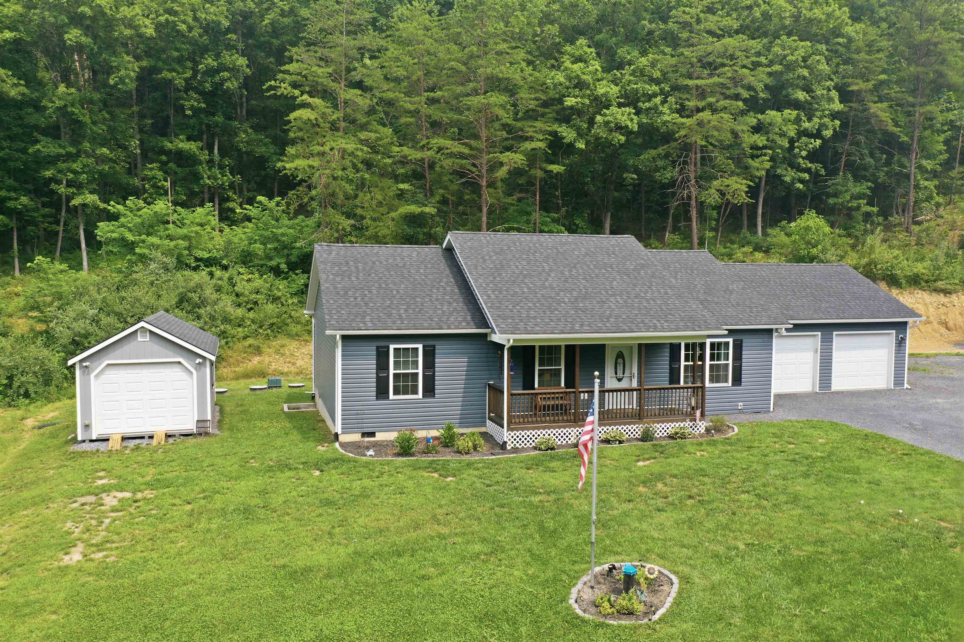 4111 MORELAND GAP RD, NEW MARKET, Virginia 22844, 3 Bedrooms Bedrooms, ,2 BathroomsBathrooms,Residential,4111 MORELAND GAP RD,681092 MLS # 681092 4111 MORELAND GAP RD, NEW MARKET, Virginia 22844, 3 Bedrooms Bedrooms, ,2 BathroomsBathrooms,Residential,4111 MORELAND GAP RD,681092 MLS # 681092