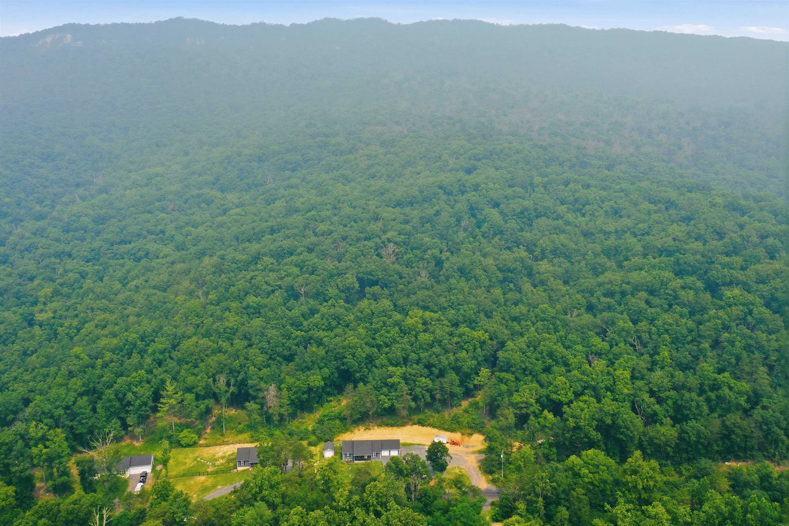 4111 MORELAND GAP RD, NEW MARKET, Virginia 22844, 3 Bedrooms Bedrooms, ,2 BathroomsBathrooms,Residential,4111 MORELAND GAP RD,681092 MLS # 681092 4111 MORELAND GAP RD, NEW MARKET, Virginia 22844, 3 Bedrooms Bedrooms, ,2 BathroomsBathrooms,Residential,4111 MORELAND GAP RD,681092 MLS # 681092