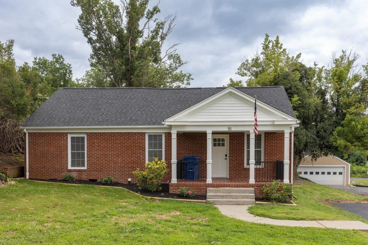 91 GRACE ST, GROTTOES, Virginia 24441, 3 Bedrooms Bedrooms, ,2 BathroomsBathrooms,Residential,91 GRACE ST,681103 MLS # 681103
