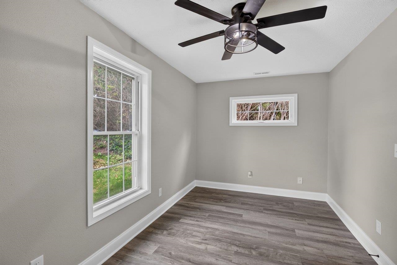 91 GRACE ST, GROTTOES, Virginia 24441, 3 Bedrooms Bedrooms, ,2 BathroomsBathrooms,Residential,91 GRACE ST,681103 MLS # 681103