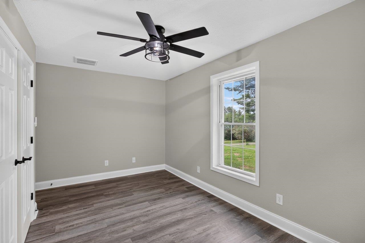 91 GRACE ST, GROTTOES, Virginia 24441, 3 Bedrooms Bedrooms, ,2 BathroomsBathrooms,Residential,91 GRACE ST,681103 MLS # 681103