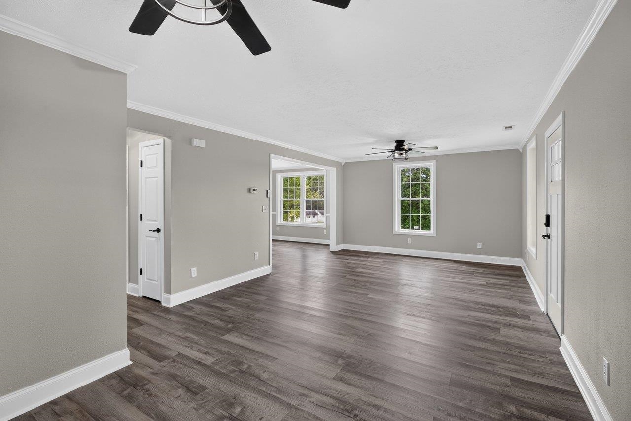 91 GRACE ST, GROTTOES, Virginia 24441, 3 Bedrooms Bedrooms, ,2 BathroomsBathrooms,Residential,91 GRACE ST,681103 MLS # 681103