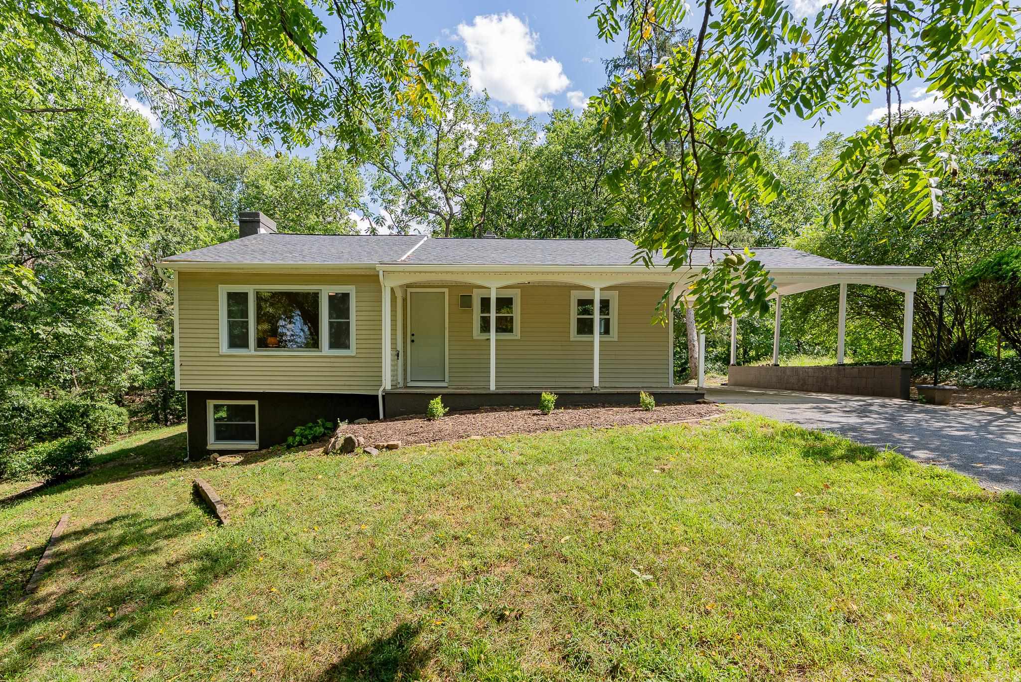 546 LUPTON RD, WOODSTOCK, Virginia 22664, 2 Bedrooms Bedrooms, ,1 BathroomBathrooms,Residential,546 LUPTON RD,681105 MLS # 681105 546 LUPTON RD, WOODSTOCK, Virginia 22664, 2 Bedrooms Bedrooms, ,1 BathroomBathrooms,Residential,546 LUPTON RD,681105 MLS # 681105