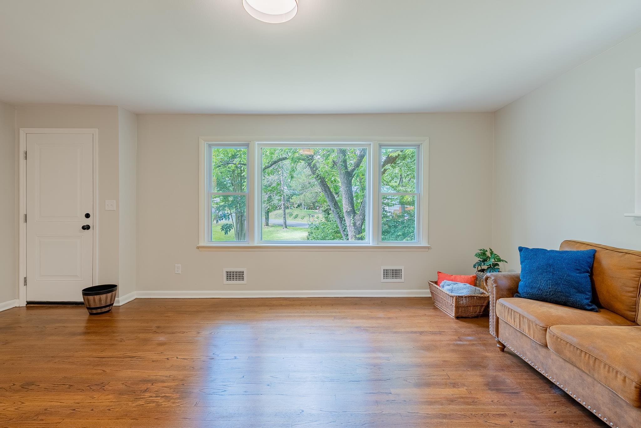 546 LUPTON RD, WOODSTOCK, Virginia 22664, 2 Bedrooms Bedrooms, ,1 BathroomBathrooms,Residential,546 LUPTON RD,681105 MLS # 681105 546 LUPTON RD, WOODSTOCK, Virginia 22664, 2 Bedrooms Bedrooms, ,1 BathroomBathrooms,Residential,546 LUPTON RD,681105 MLS # 681105