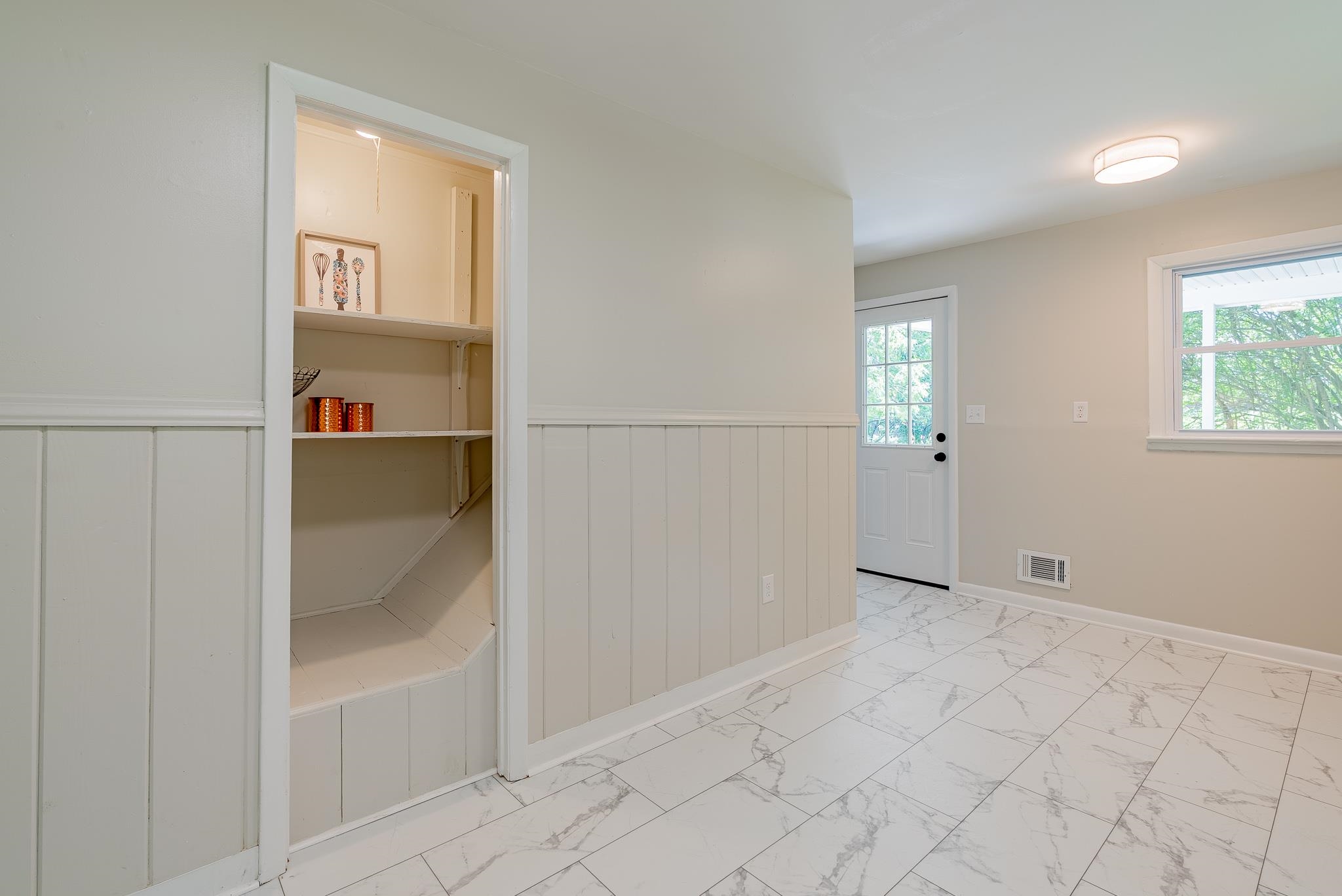 546 LUPTON RD, WOODSTOCK, Virginia 22664, 2 Bedrooms Bedrooms, ,1 BathroomBathrooms,Residential,546 LUPTON RD,681105 MLS # 681105 546 LUPTON RD, WOODSTOCK, Virginia 22664, 2 Bedrooms Bedrooms, ,1 BathroomBathrooms,Residential,546 LUPTON RD,681105 MLS # 681105
