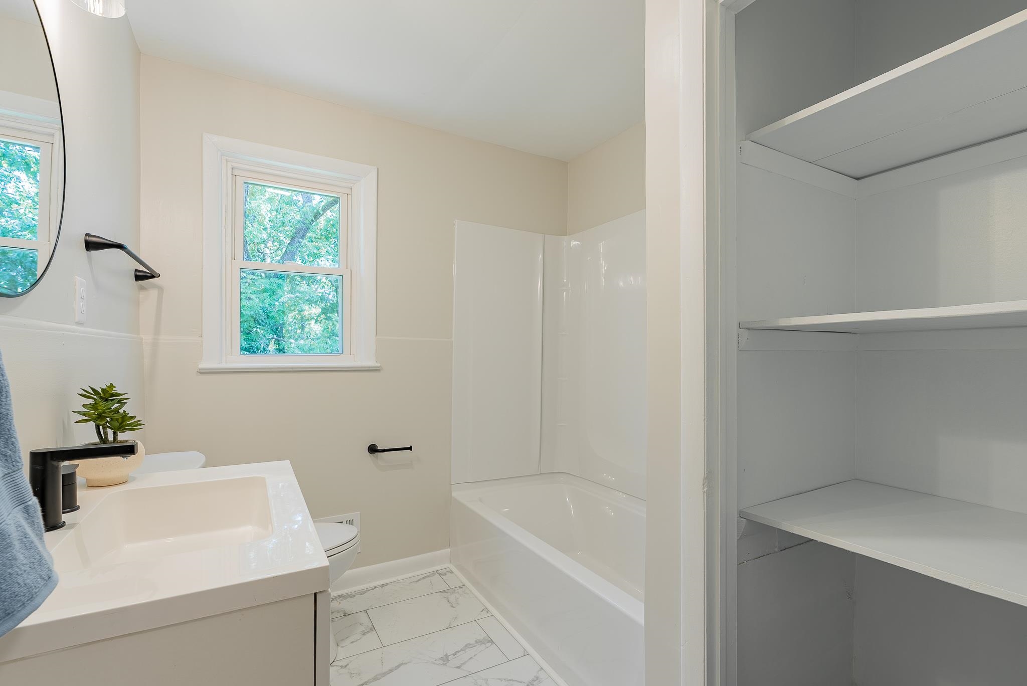 546 LUPTON RD, WOODSTOCK, Virginia 22664, 2 Bedrooms Bedrooms, ,1 BathroomBathrooms,Residential,546 LUPTON RD,681105 MLS # 681105 546 LUPTON RD, WOODSTOCK, Virginia 22664, 2 Bedrooms Bedrooms, ,1 BathroomBathrooms,Residential,546 LUPTON RD,681105 MLS # 681105
