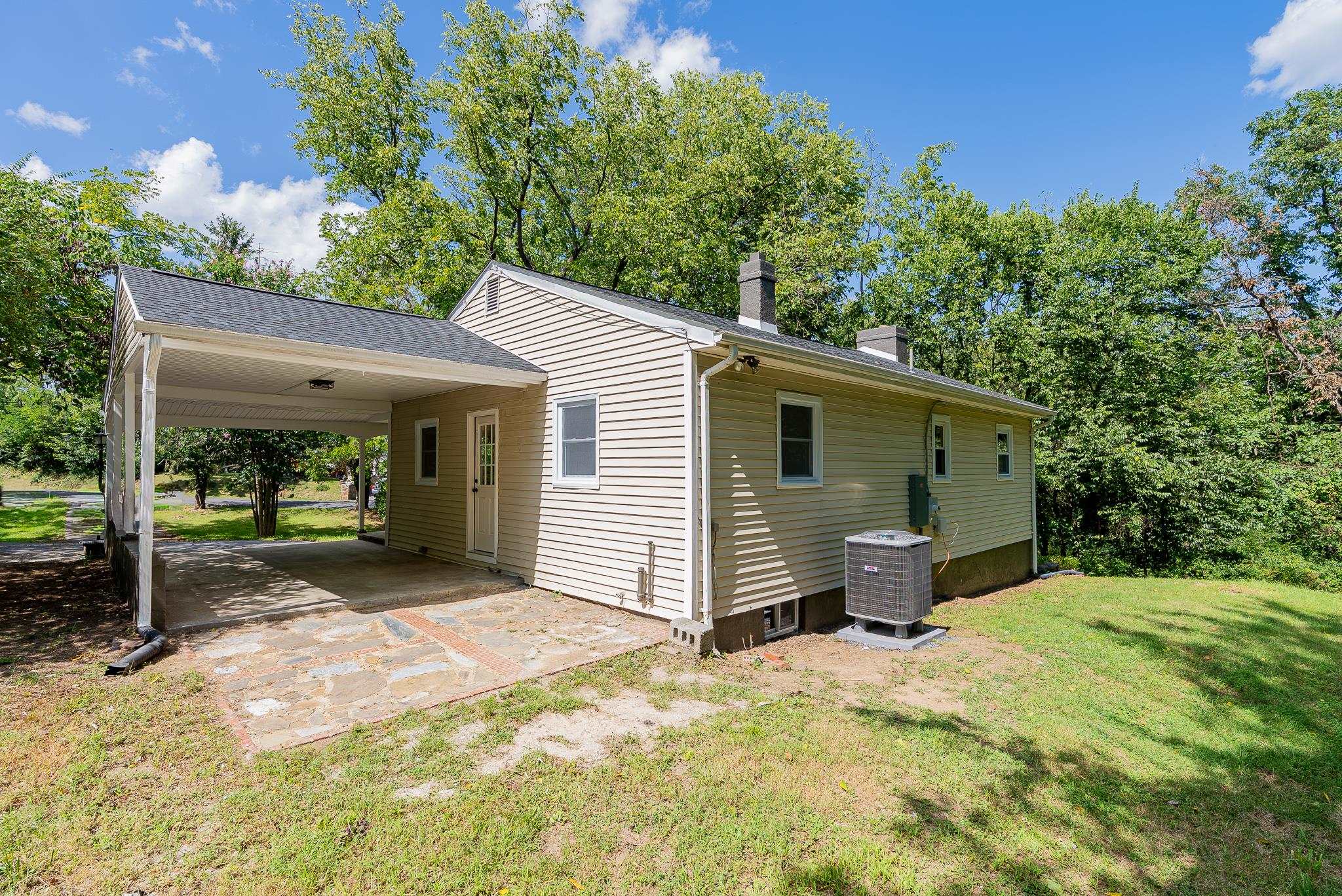 546 LUPTON RD, WOODSTOCK, Virginia 22664, 2 Bedrooms Bedrooms, ,1 BathroomBathrooms,Residential,546 LUPTON RD,681105 MLS # 681105 546 LUPTON RD, WOODSTOCK, Virginia 22664, 2 Bedrooms Bedrooms, ,1 BathroomBathrooms,Residential,546 LUPTON RD,681105 MLS # 681105