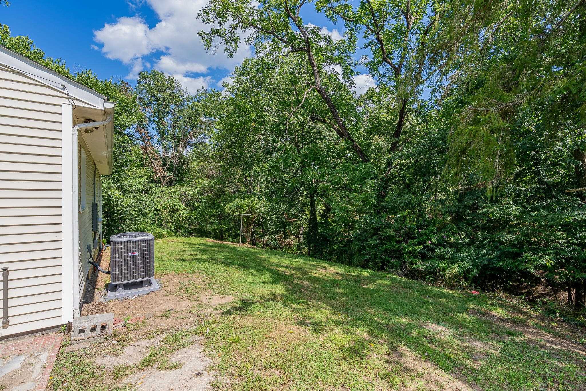 546 LUPTON RD, WOODSTOCK, Virginia 22664, 2 Bedrooms Bedrooms, ,1 BathroomBathrooms,Residential,546 LUPTON RD,681105 MLS # 681105 546 LUPTON RD, WOODSTOCK, Virginia 22664, 2 Bedrooms Bedrooms, ,1 BathroomBathrooms,Residential,546 LUPTON RD,681105 MLS # 681105