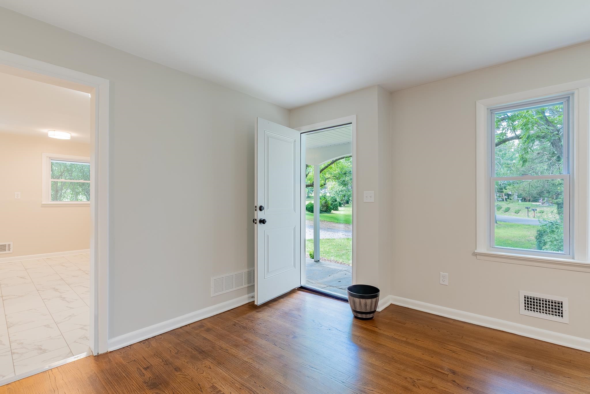 546 LUPTON RD, WOODSTOCK, Virginia 22664, 2 Bedrooms Bedrooms, ,1 BathroomBathrooms,Residential,546 LUPTON RD,681105 MLS # 681105 546 LUPTON RD, WOODSTOCK, Virginia 22664, 2 Bedrooms Bedrooms, ,1 BathroomBathrooms,Residential,546 LUPTON RD,681105 MLS # 681105