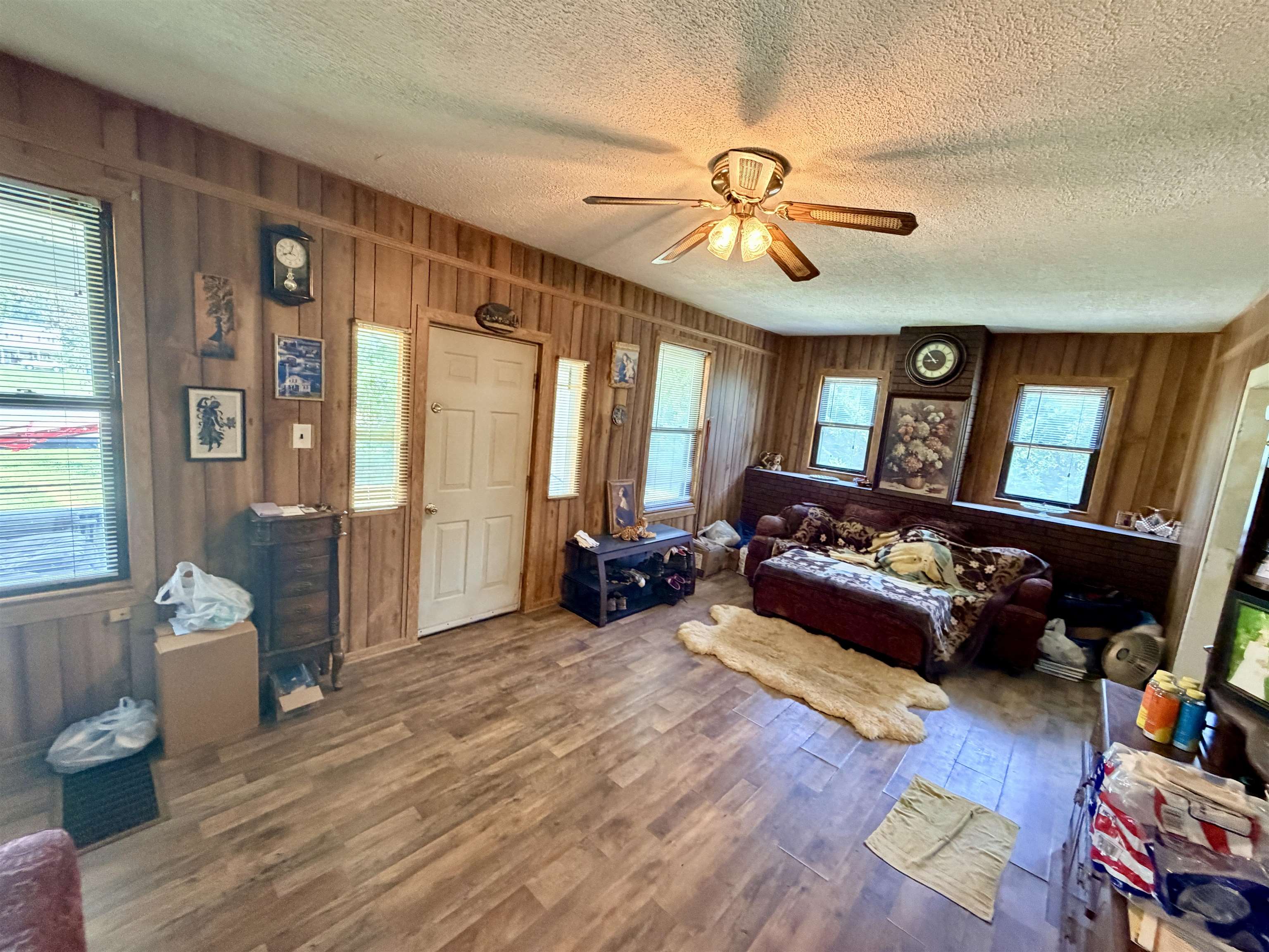 303 4TH ST, GROTTOES, Virginia 24441, 3 Bedrooms Bedrooms, ,1 BathroomBathrooms,Residential,303 4TH ST,681112 MLS # 681112