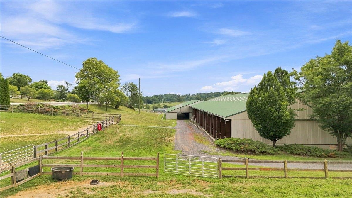2435 SHUTTERLEE MILL RD, STAUNTON, Virginia 24401, ,Land,2435 SHUTTERLEE MILL RD,681119 MLS # 681119 2435 SHUTTERLEE MILL RD, STAUNTON, Virginia 24401, ,Land,2435 SHUTTERLEE MILL RD,681119 MLS # 681119