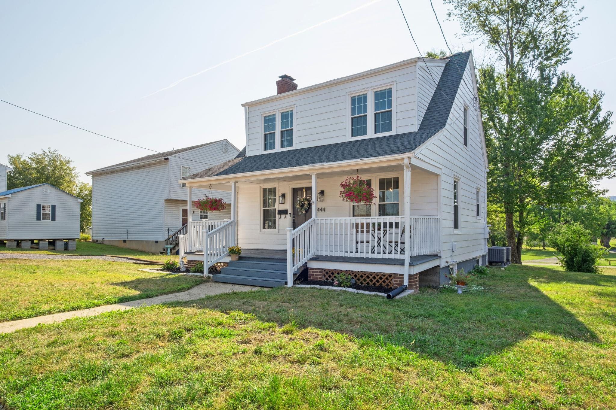 444 FLORENCE AVE, WAYNESBORO, Virginia 22980, 3 Bedrooms Bedrooms, ,2 BathroomsBathrooms,Residential,The Florence Cape,444 FLORENCE AVE,680727 MLS # 680727