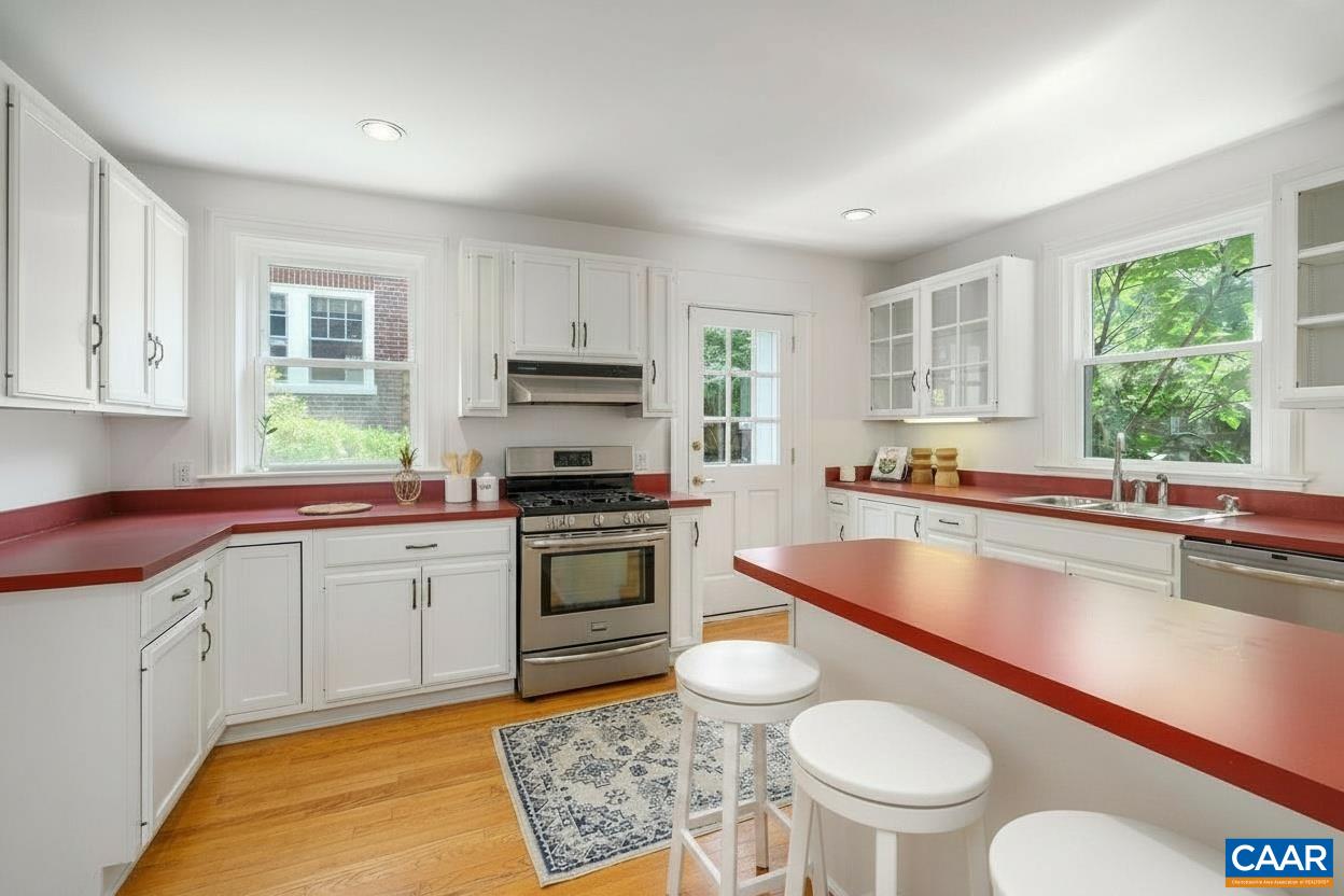 330 PARKWAY ST, CHARLOTTESVILLE, Virginia 22902, 4 Bedrooms Bedrooms, ,2 BathroomsBathrooms,Residential,330 PARKWAY ST,681065 MLS # 681065 330 PARKWAY ST, CHARLOTTESVILLE, Virginia 22902, 4 Bedrooms Bedrooms, ,2 BathroomsBathrooms,Residential,330 PARKWAY ST,681065 MLS # 681065