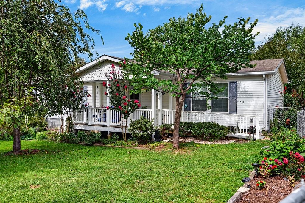 52 CLOVERDALE LN, STUARTS DRAFT, Virginia 24477, 3 Bedrooms Bedrooms, ,2 BathroomsBathrooms,Residential,52 CLOVERDALE LN,681122 MLS # 681122 52 CLOVERDALE LN, STUARTS DRAFT, Virginia 24477, 3 Bedrooms Bedrooms, ,2 BathroomsBathrooms,Residential,52 CLOVERDALE LN,681122 MLS # 681122