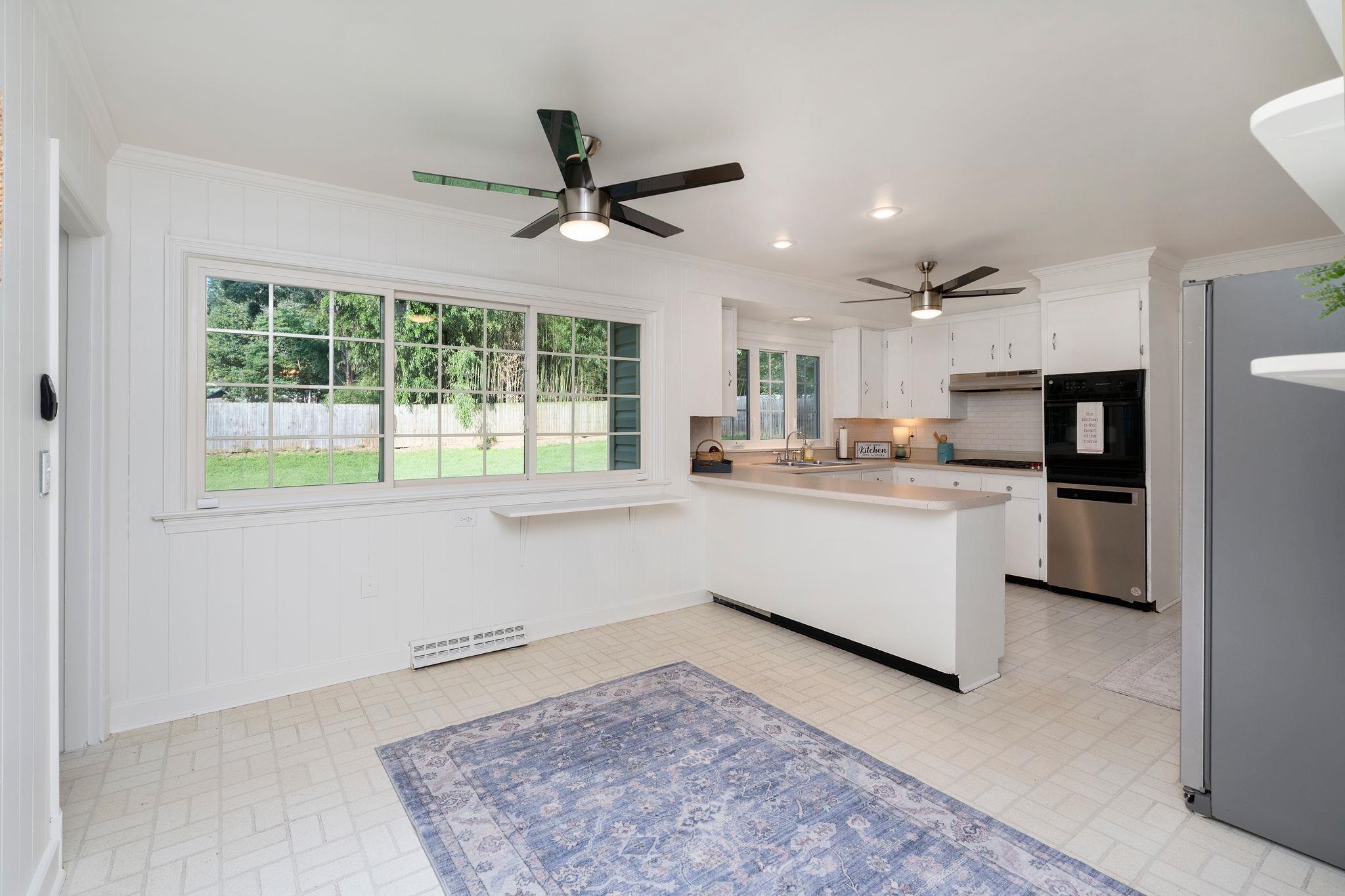 308 RAINBOW DR, STAUNTON, Virginia 24401, 3 Bedrooms Bedrooms, ,3 BathroomsBathrooms,Residential,308 RAINBOW DR,681124 MLS # 681124 308 RAINBOW DR, STAUNTON, Virginia 24401, 3 Bedrooms Bedrooms, ,3 BathroomsBathrooms,Residential,308 RAINBOW DR,681124 MLS # 681124