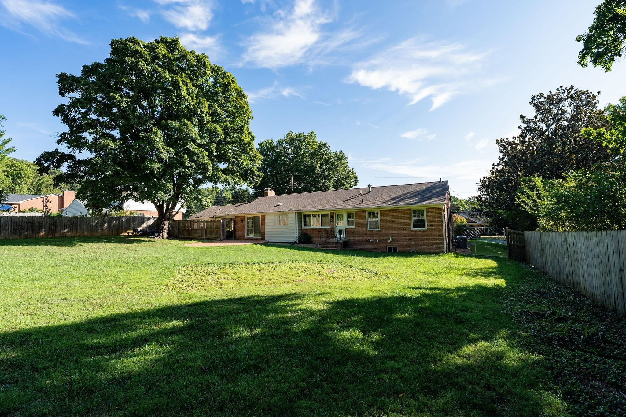 308 RAINBOW DR, STAUNTON, Virginia 24401, 3 Bedrooms Bedrooms, ,3 BathroomsBathrooms,Residential,308 RAINBOW DR,681124 MLS # 681124 308 RAINBOW DR, STAUNTON, Virginia 24401, 3 Bedrooms Bedrooms, ,3 BathroomsBathrooms,Residential,308 RAINBOW DR,681124 MLS # 681124
