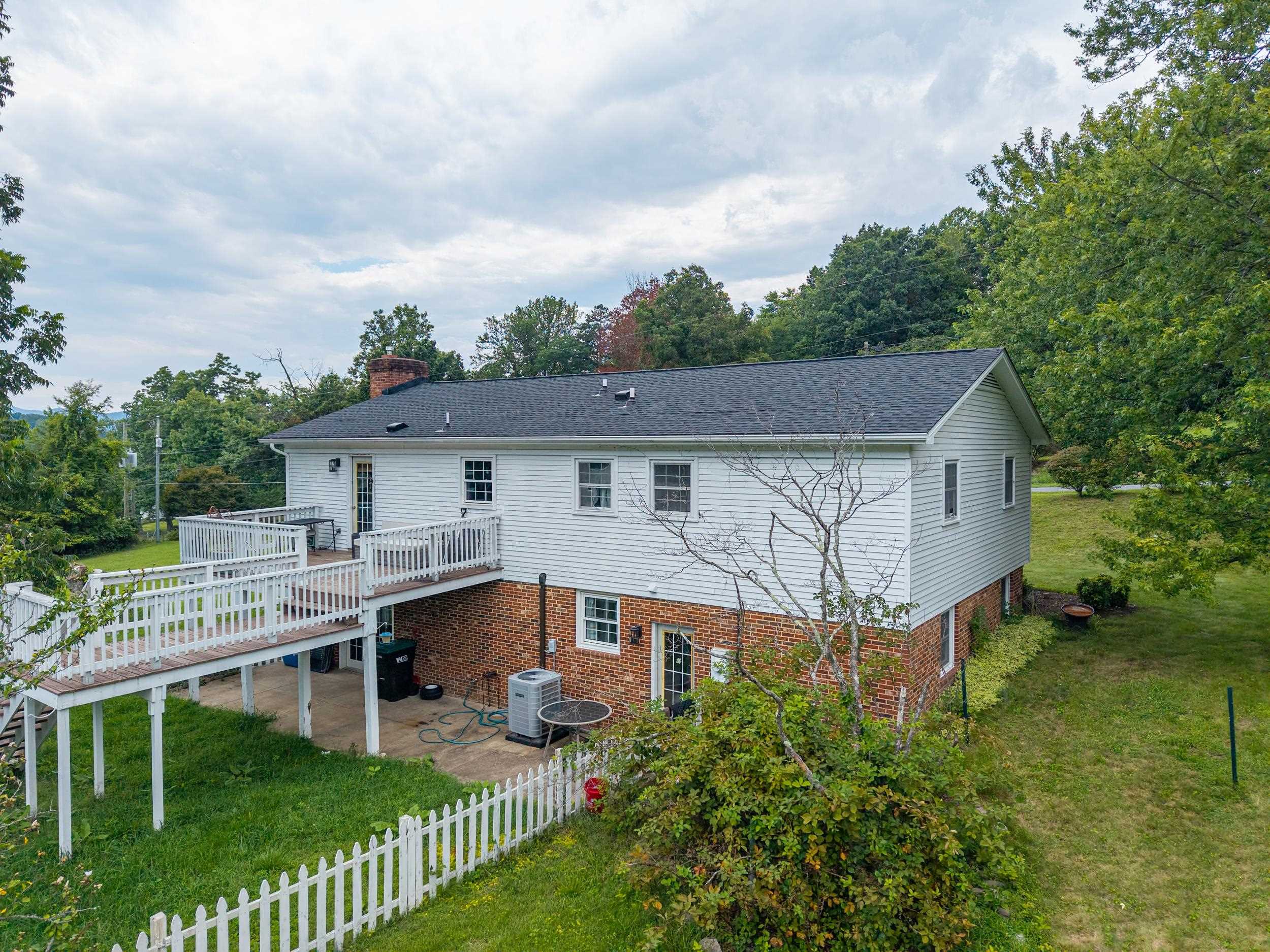 20448 MT PLEASANT RD, ELKTON, Virginia 22827, 5 Bedrooms Bedrooms, ,3 BathroomsBathrooms,Residential,20448 MT PLEASANT RD,681125 MLS # 681125 20448 MT PLEASANT RD, ELKTON, Virginia 22827, 5 Bedrooms Bedrooms, ,3 BathroomsBathrooms,Residential,20448 MT PLEASANT RD,681125 MLS # 681125