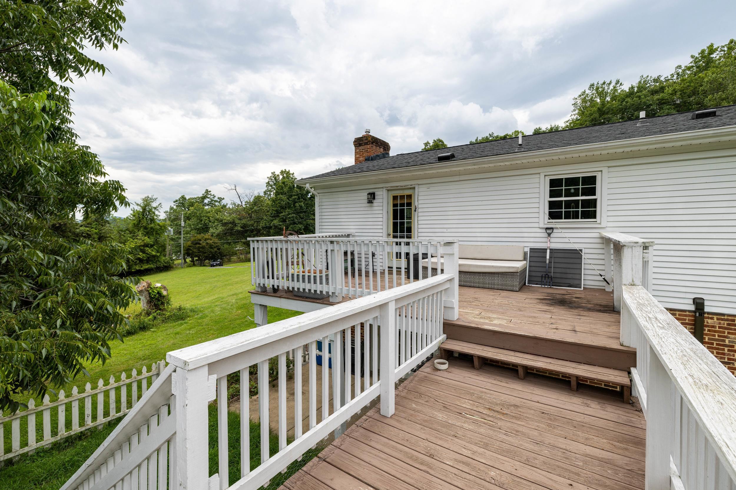 20448 MT PLEASANT RD, ELKTON, Virginia 22827, 5 Bedrooms Bedrooms, ,3 BathroomsBathrooms,Residential,20448 MT PLEASANT RD,681125 MLS # 681125 20448 MT PLEASANT RD, ELKTON, Virginia 22827, 5 Bedrooms Bedrooms, ,3 BathroomsBathrooms,Residential,20448 MT PLEASANT RD,681125 MLS # 681125